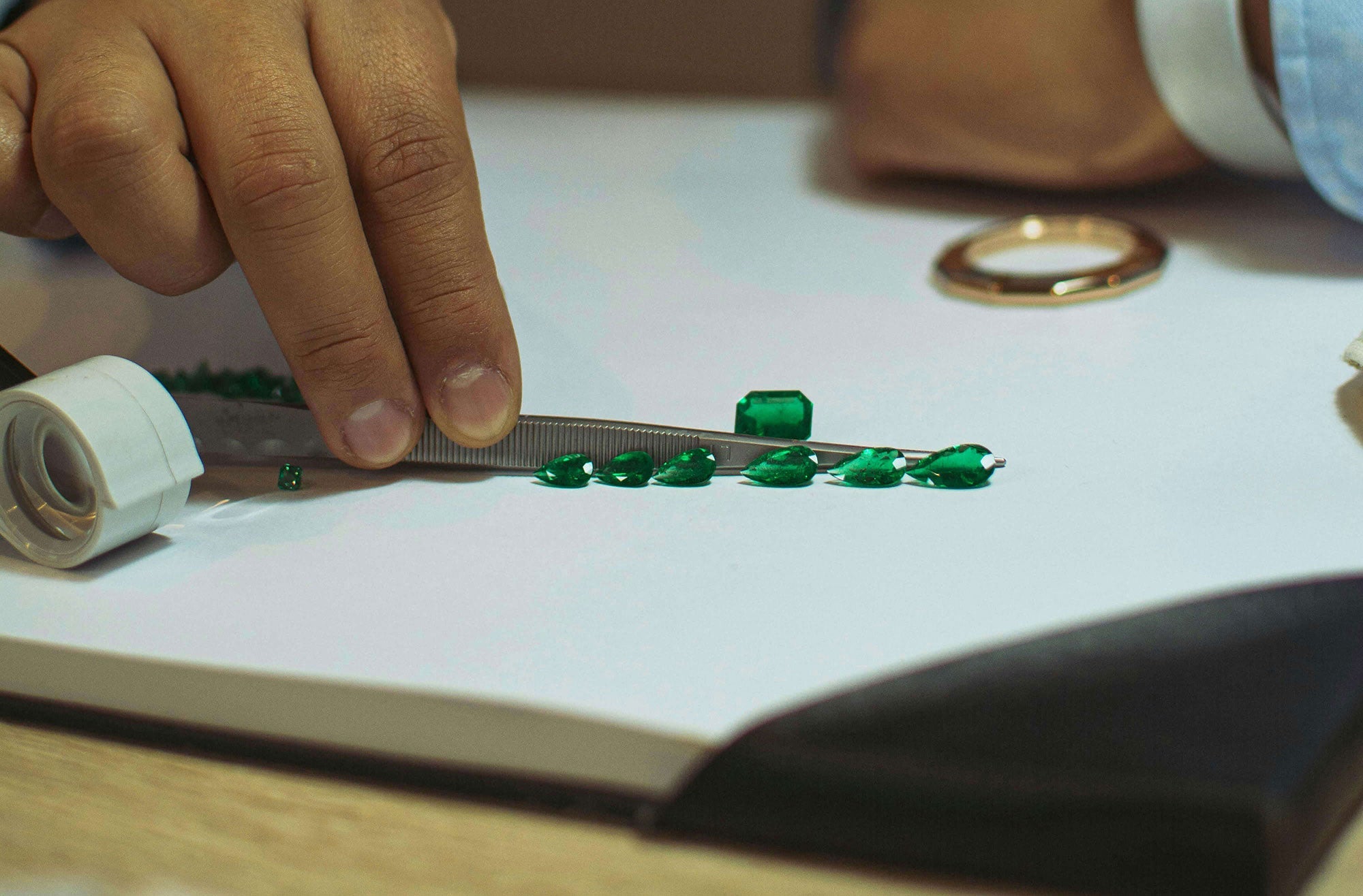 What Is Lab Grown Emerald Jewellery?