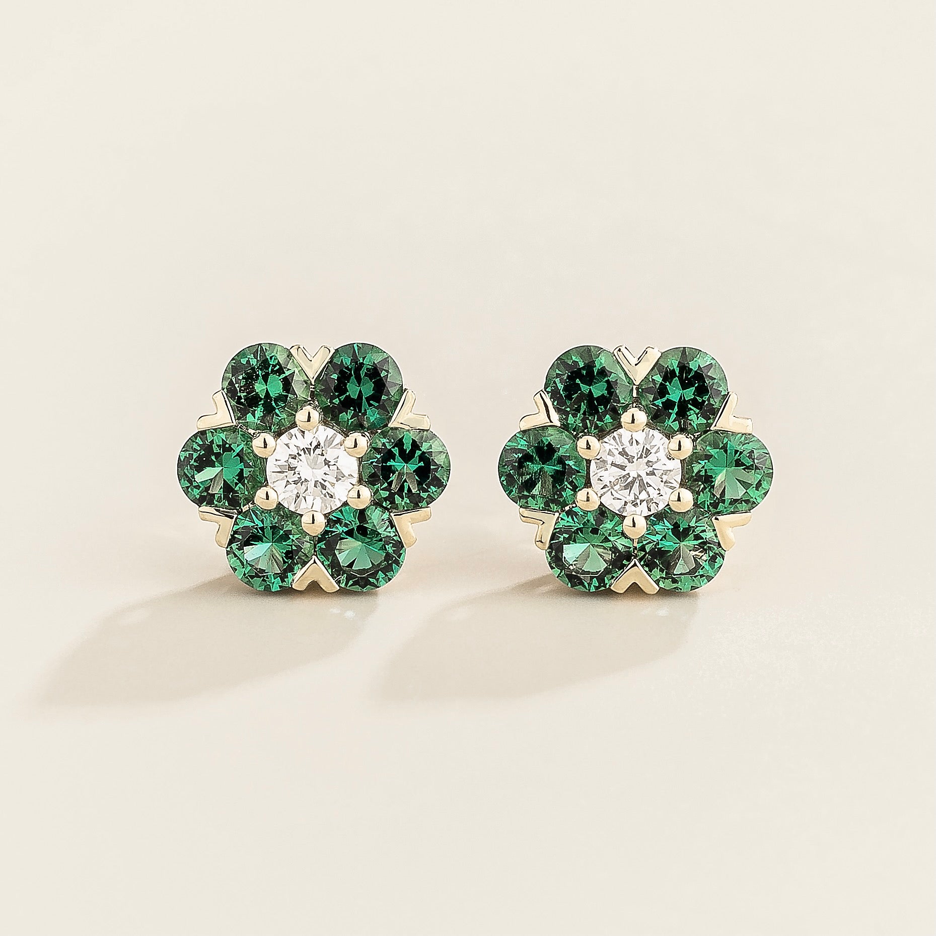 Cinq Emerald & Diamond Flower Earrings in White Gold