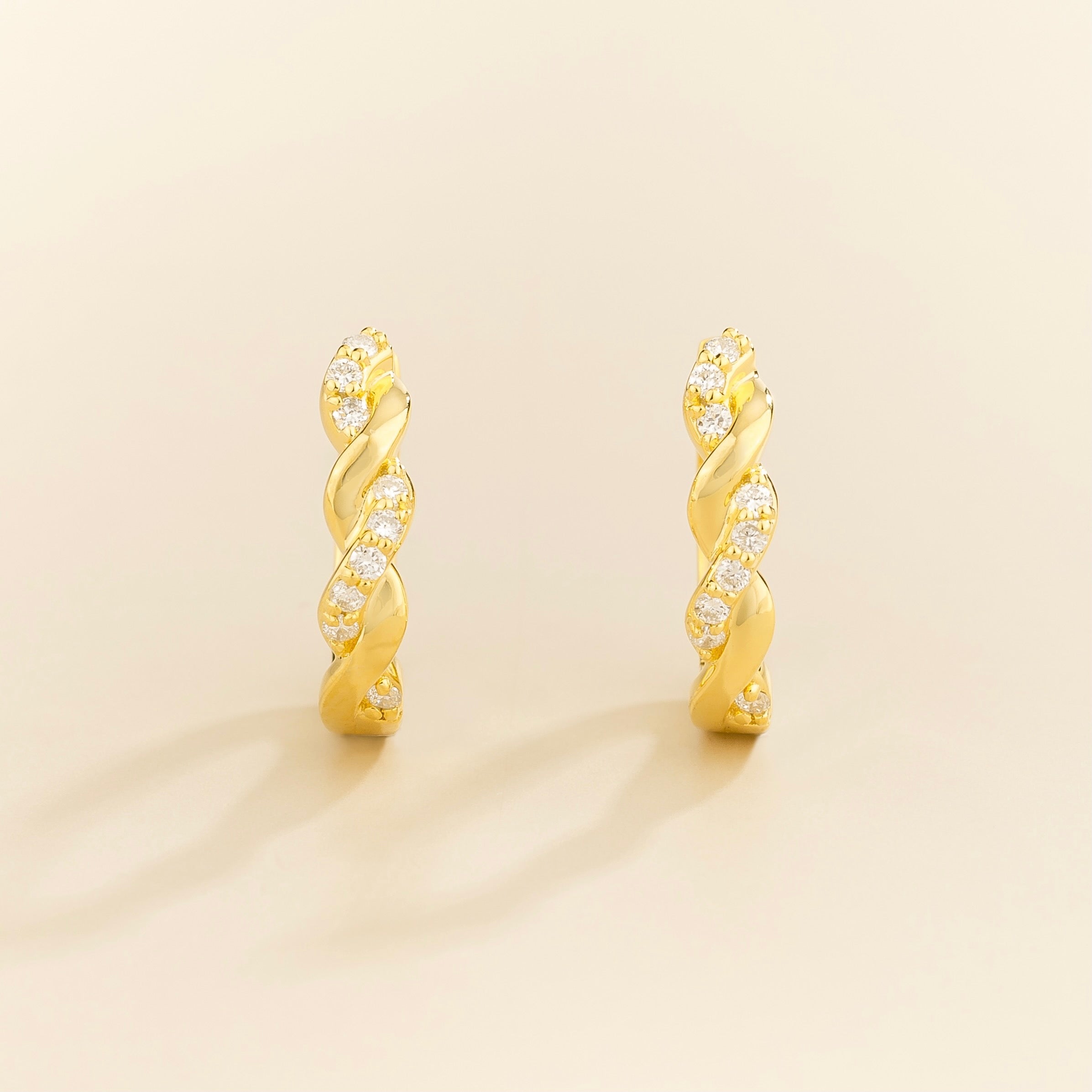 Twist Diamond Huggie Hoop Earrings in Gold