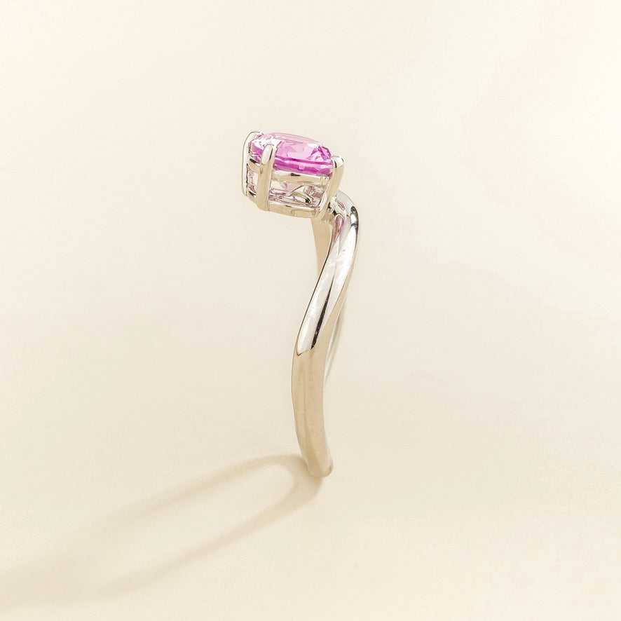 Luno Vivid Pink Sapphire Oval Solitaire Curved Band Ring in White Gold