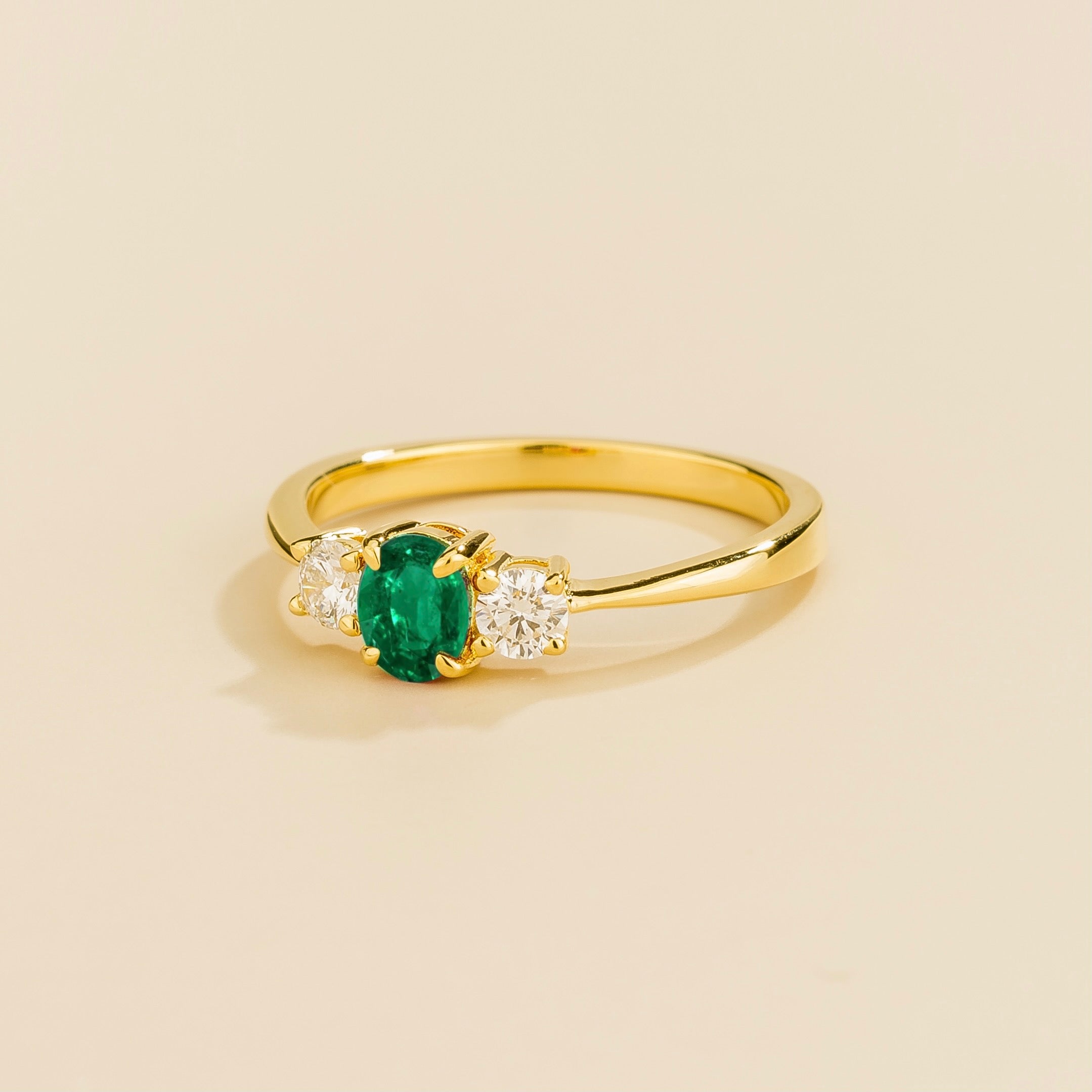 Boble Gold Ring Set With Emerald And Diamonds in London by Juvetti