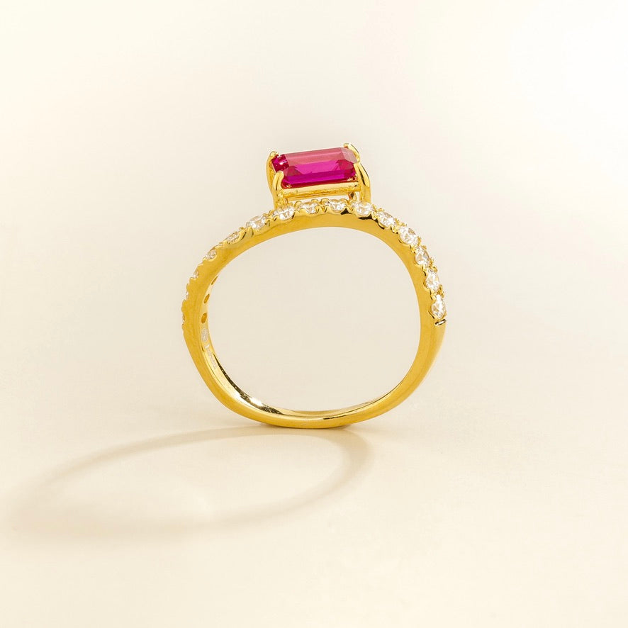 Luno Vivid Pink Sapphire Emerald-Cut & Diamond Pavé Curved Band Ring in Gold