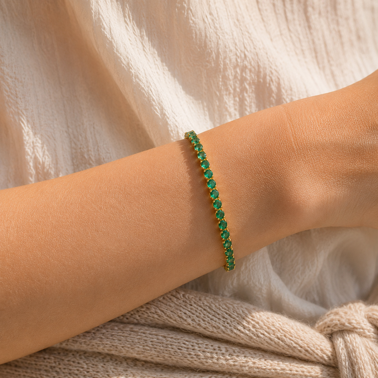 Stacy Emerald Round Tennis Bracelet in Gold