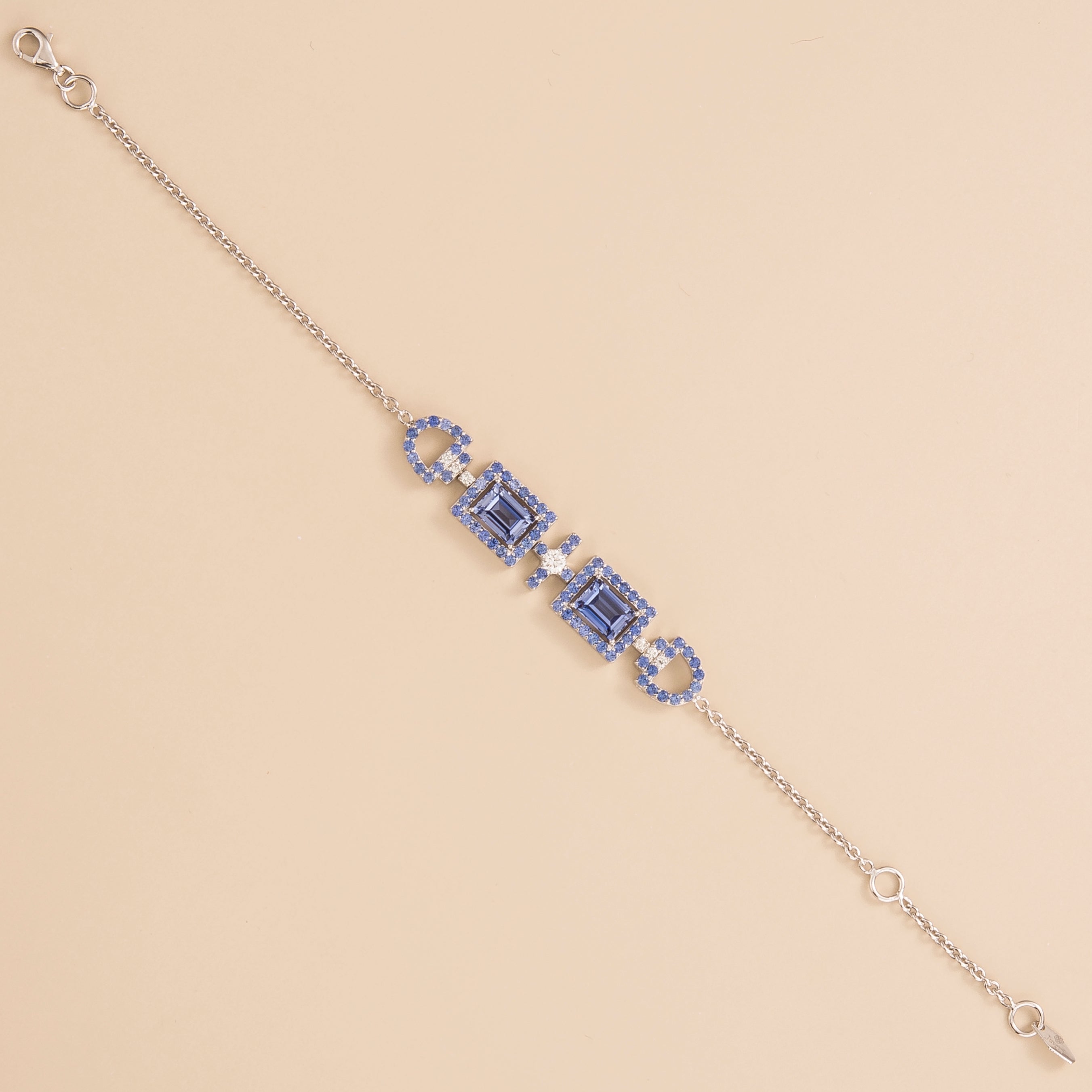 Ciceris White Gold Bracelet Pastel Blue Sapphire and Diamond Juvetti