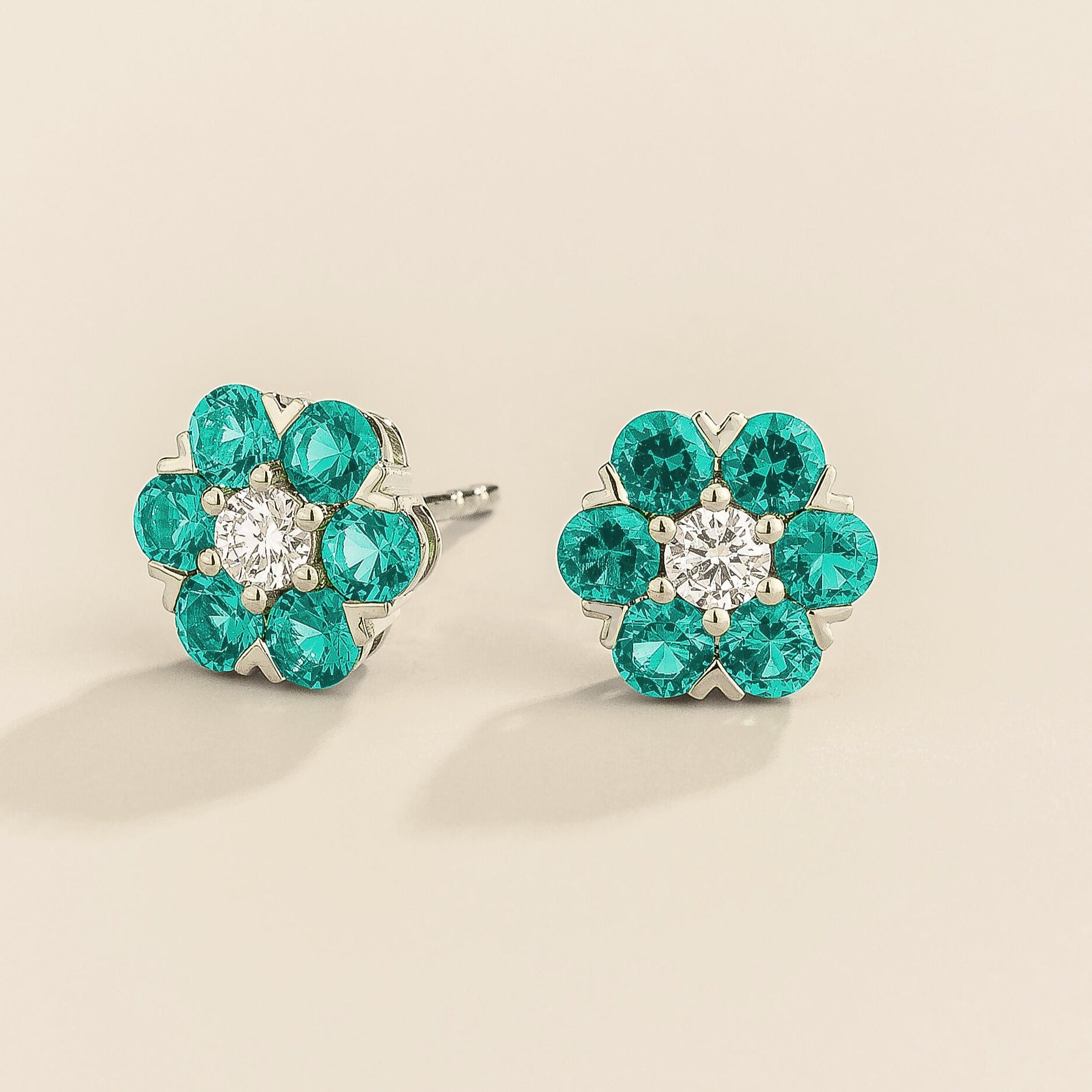 Cinq White Gold Earrings Diamond & Paraiba Sapphire