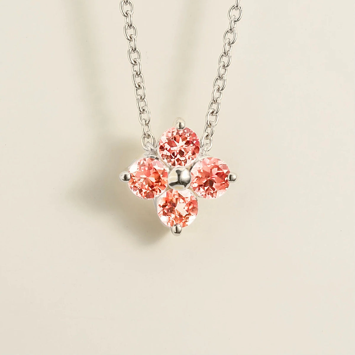 Clover padparadscha sapphire necklace in white gold