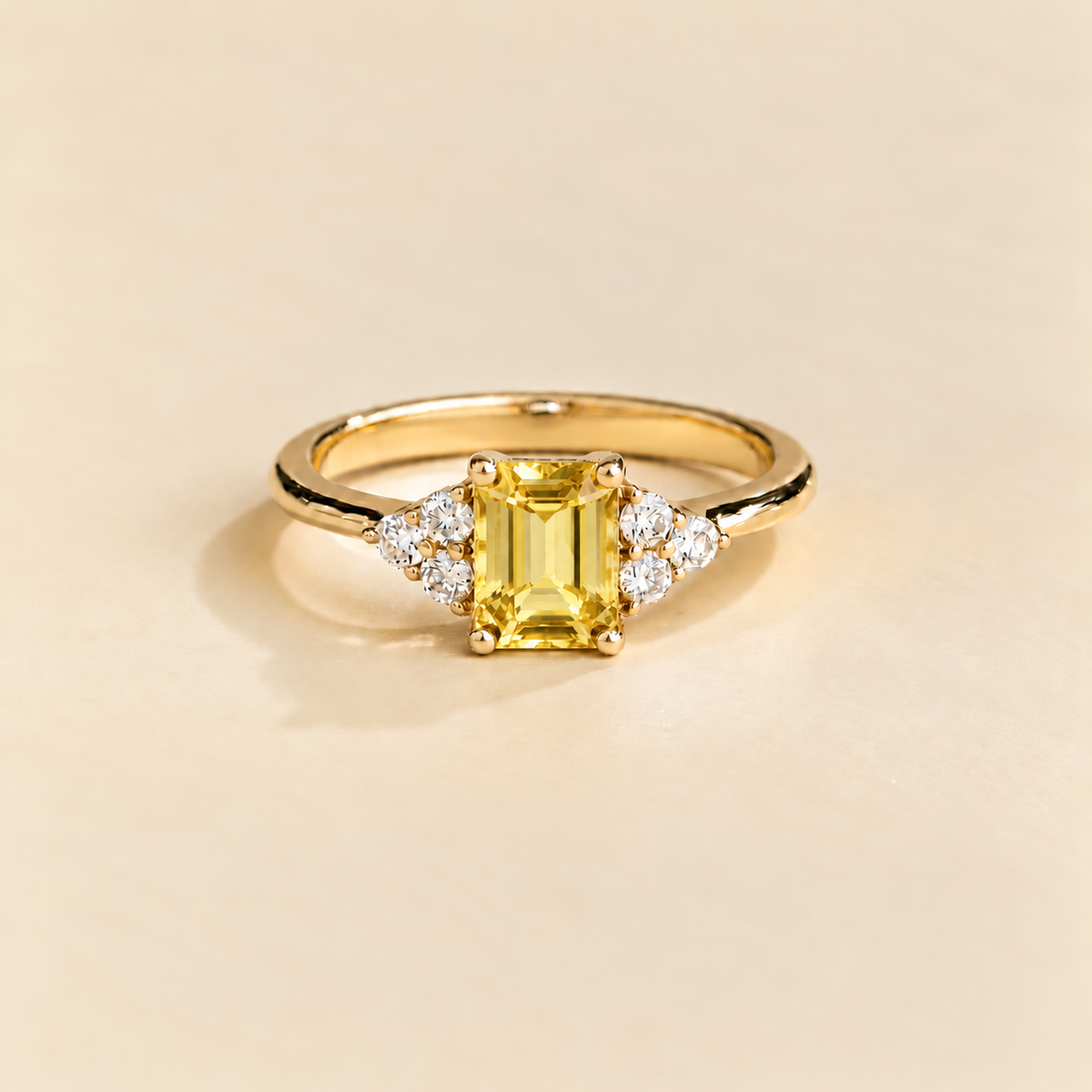 Chateau yellow sapphire emerald-cut & diamond ring in gold