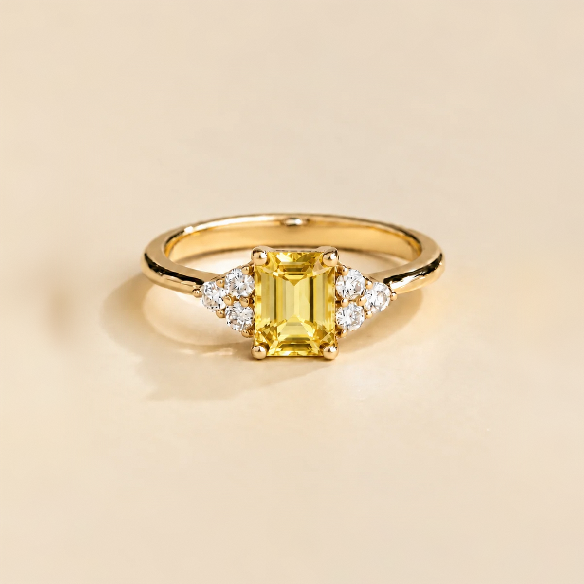 Chateau yellow sapphire emerald-cut & diamond ring in gold