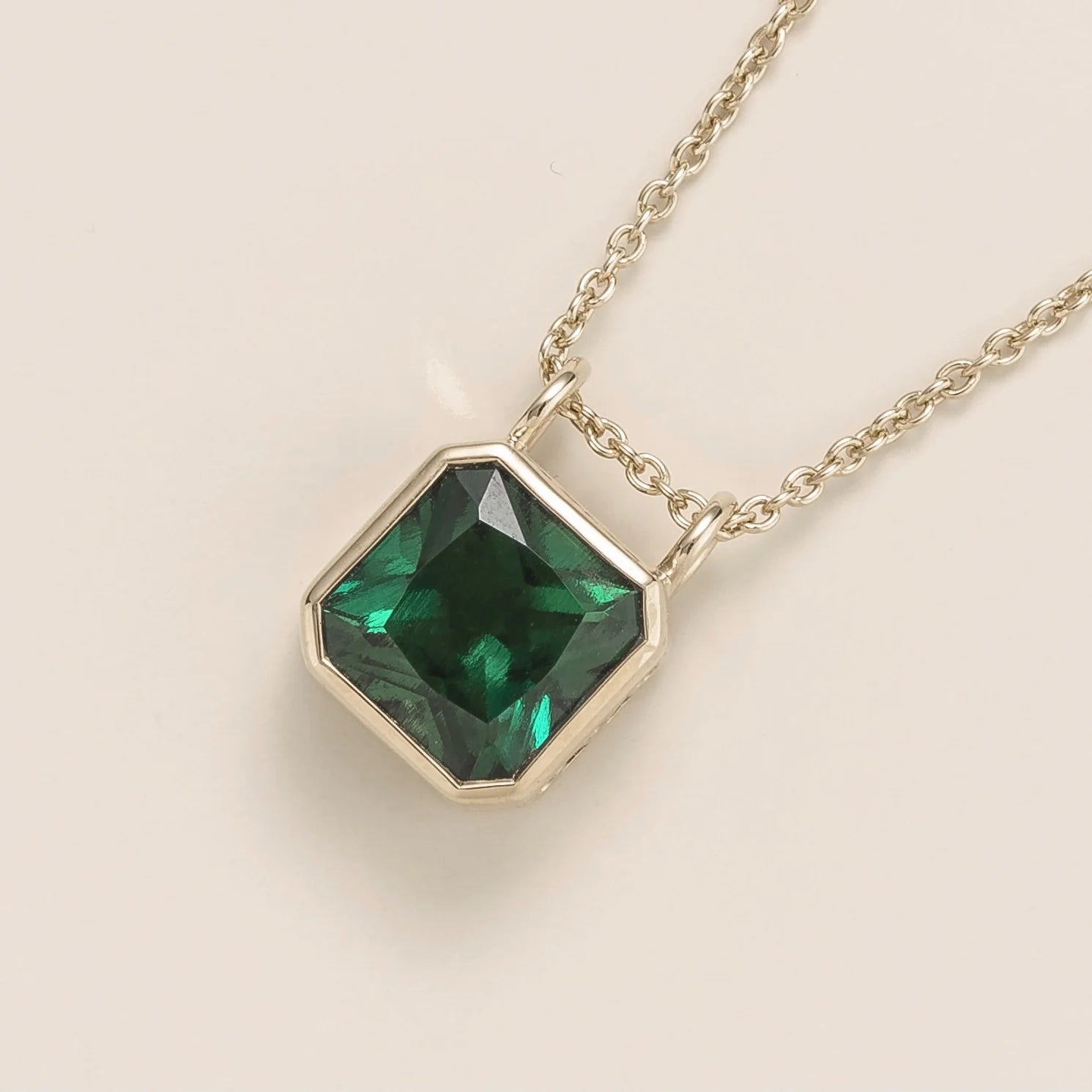 Emerald Earrings Juvetti Jewellery London UK Margo White Gold Necklace Set With Emerald