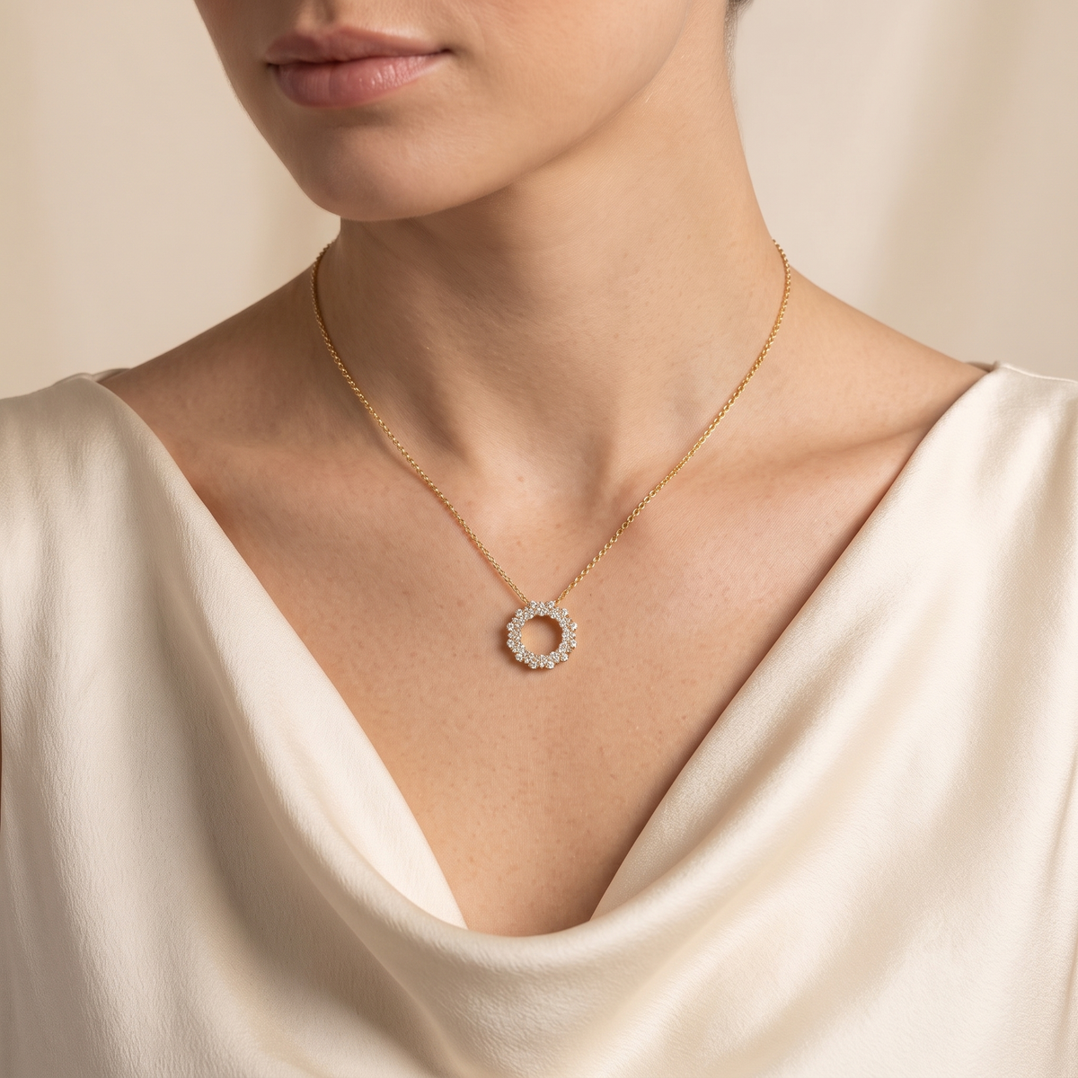 Radiant-cut Diamond Circle Pendant Necklace in Gold