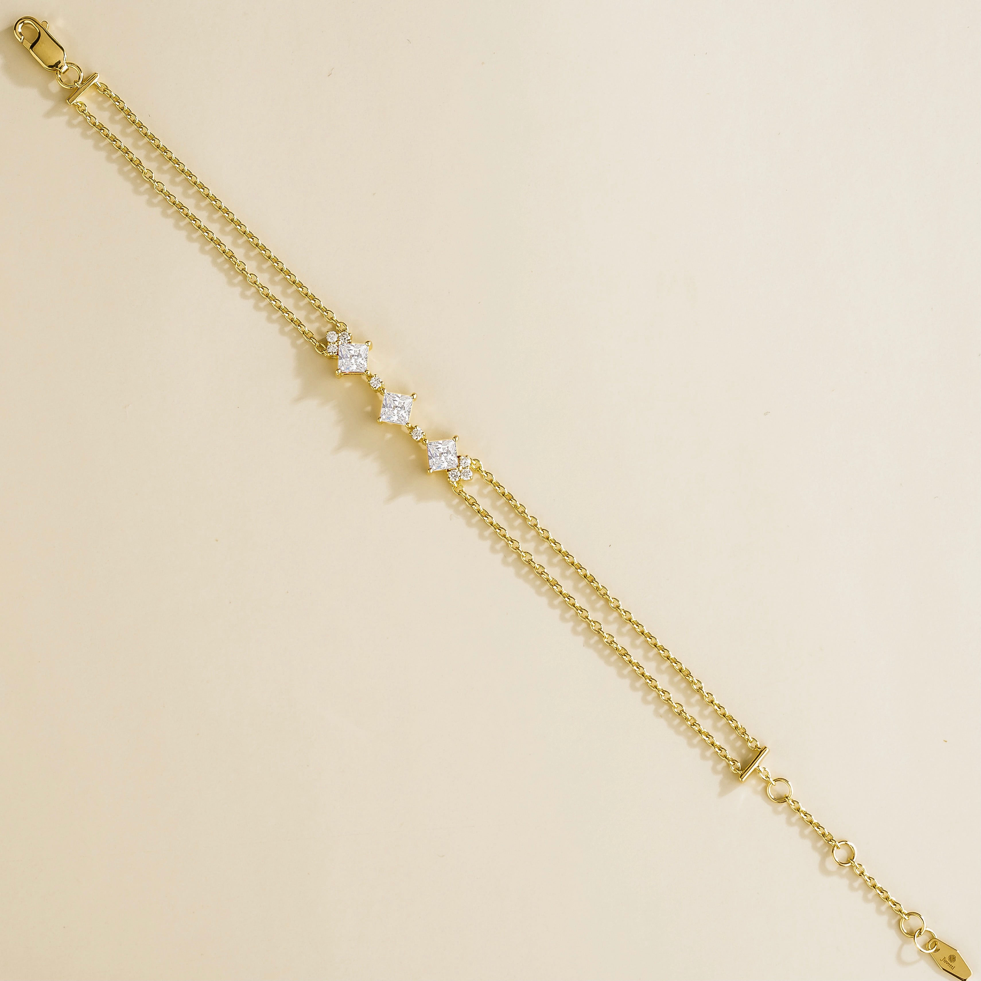 double chain gold bracelet featuring lab grown diamonds