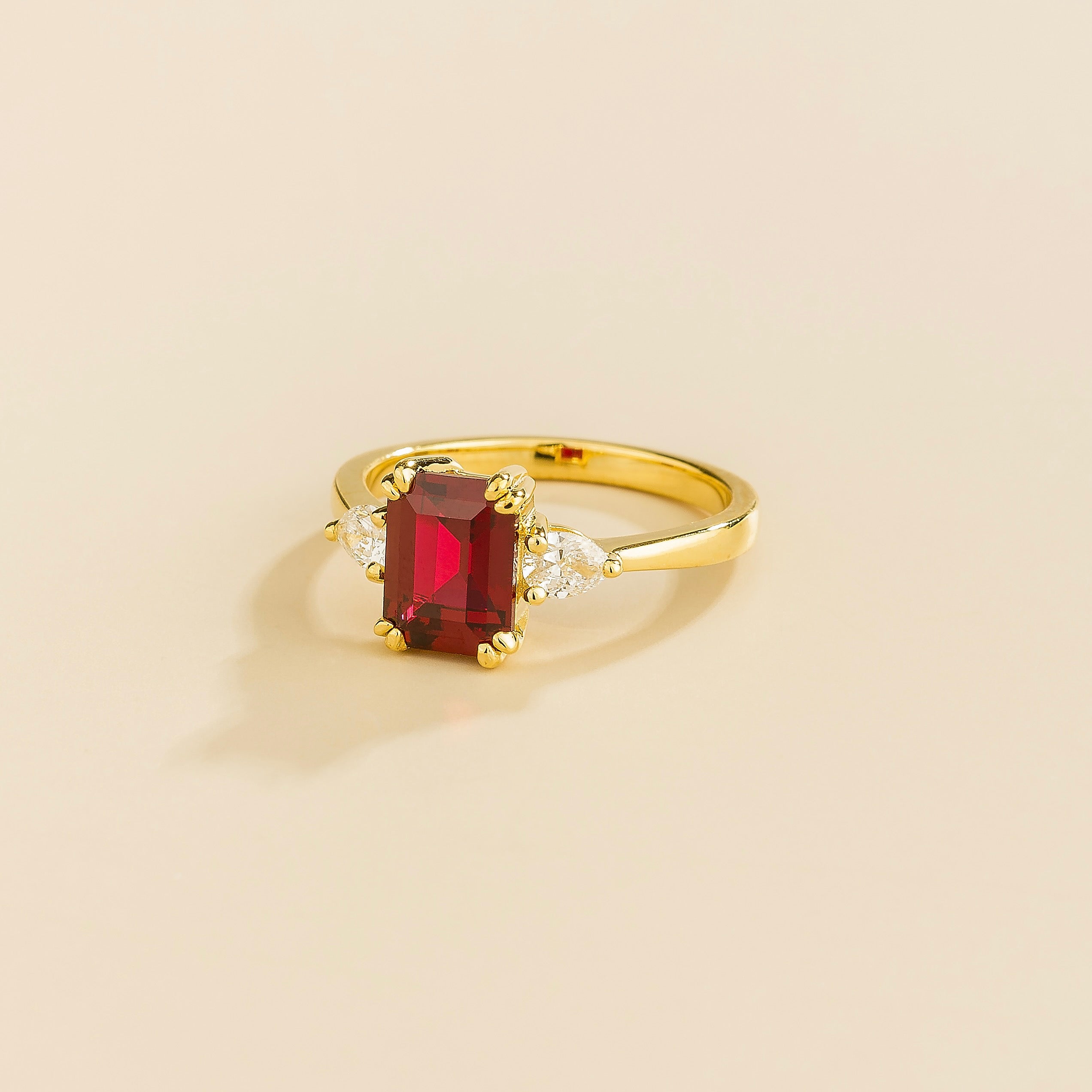 Elegant Gold Ring Featuring Ruby & Diamond Accents – Sustainable Luxury