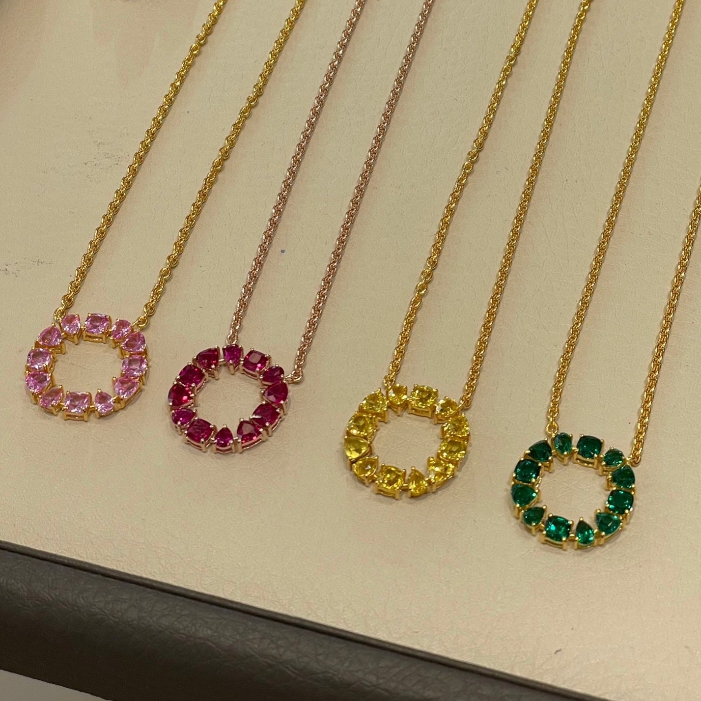 Glorie Emerald Circle Pendant Necklace in White Gold