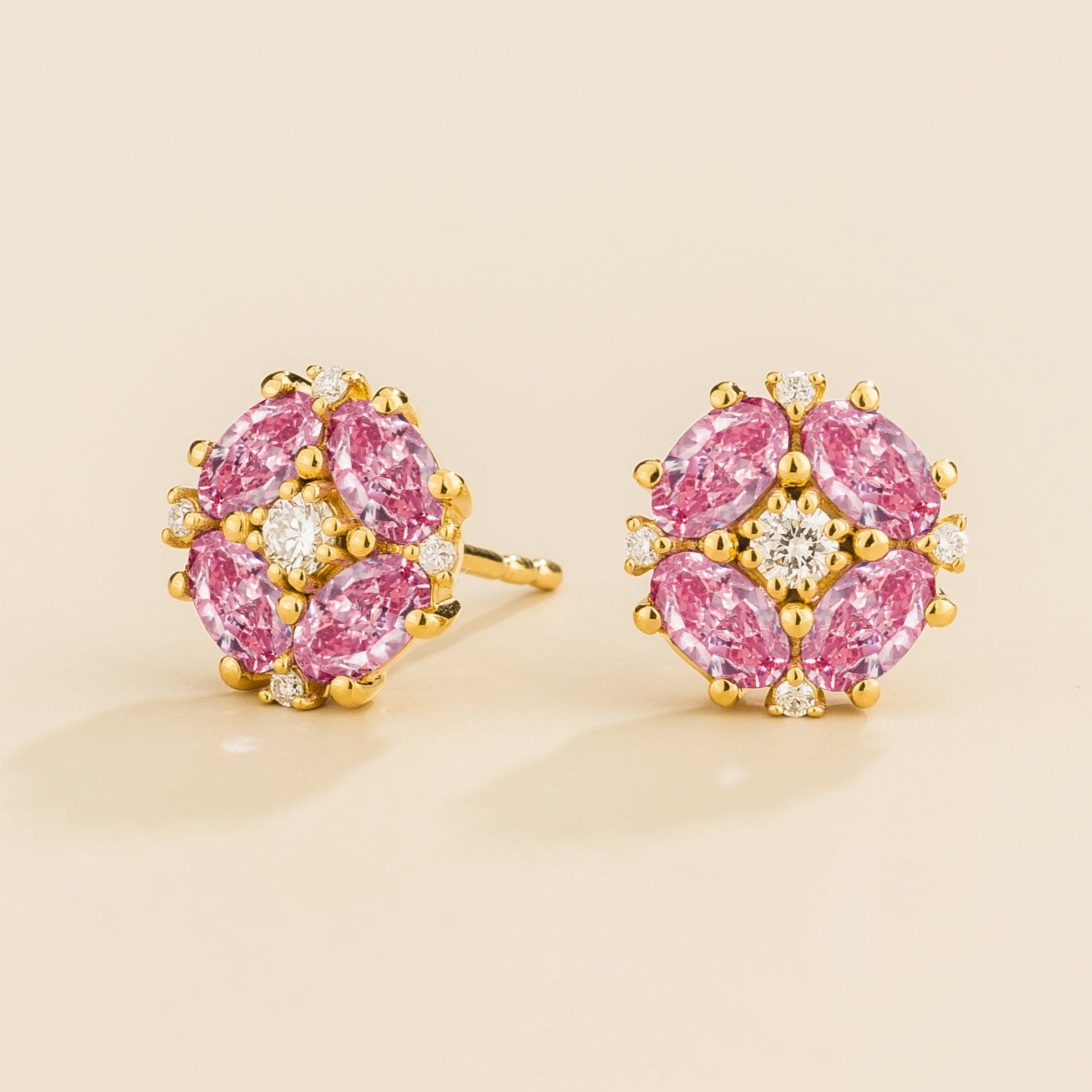 Pink Sapphire earrings in gold from Juvetti