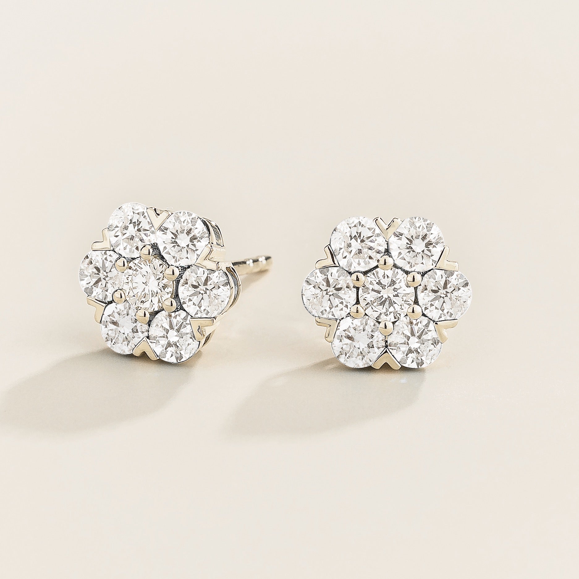 Cinq Diamond Flower Earrings In White Gold