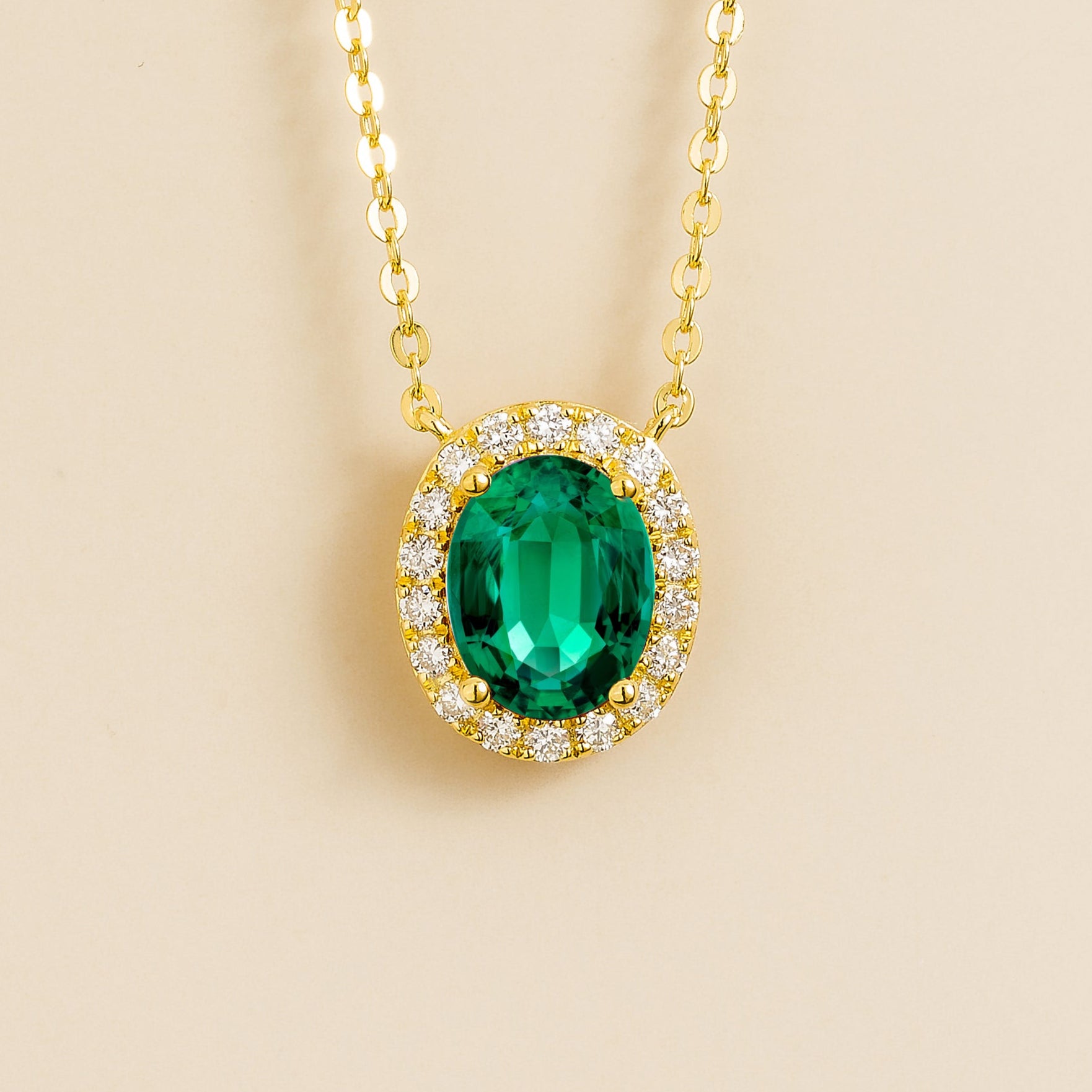 Mina Gold Necklace Set With Emerald & Diamond