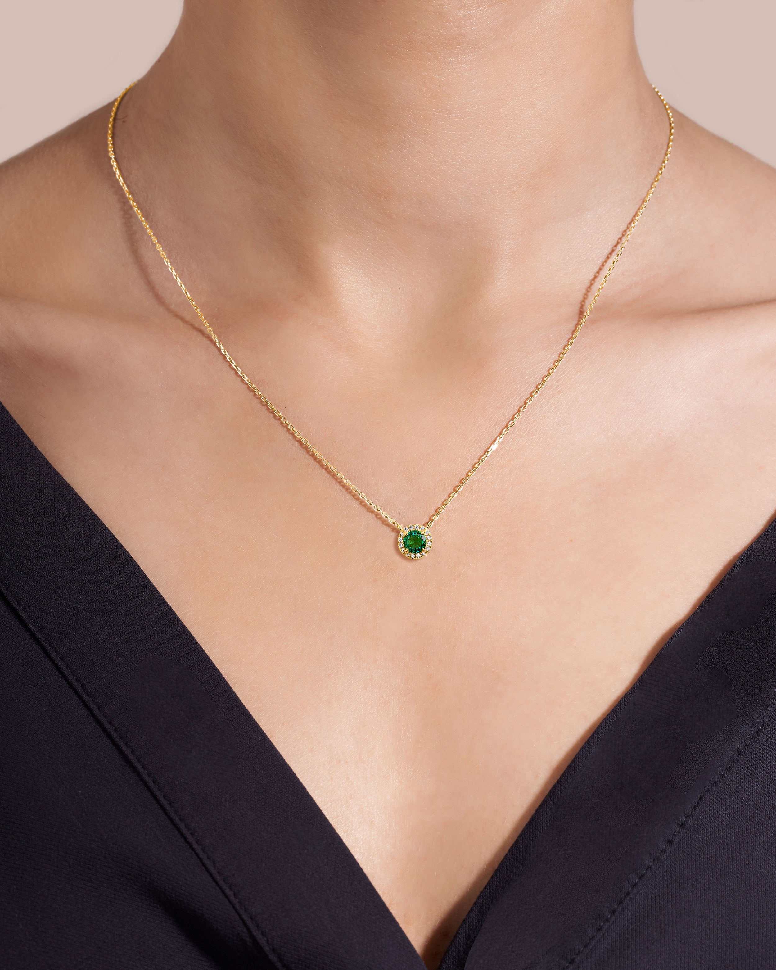 Mars Emerald Round & Diamond Halo Necklace In White Gold