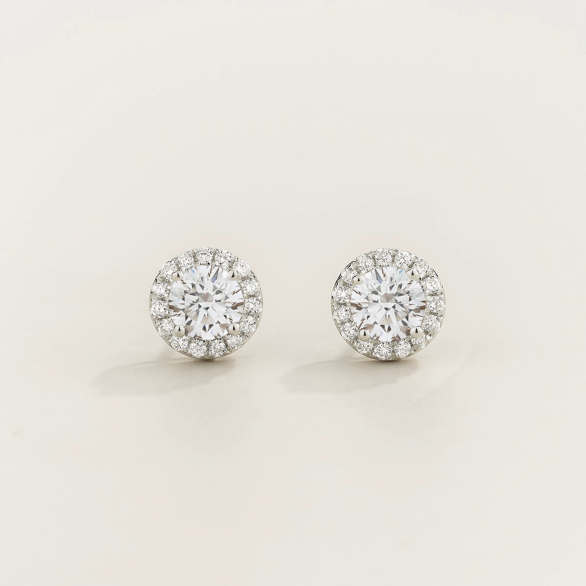Mars Diamond Round & Diamond Halo Earrings In White Gold