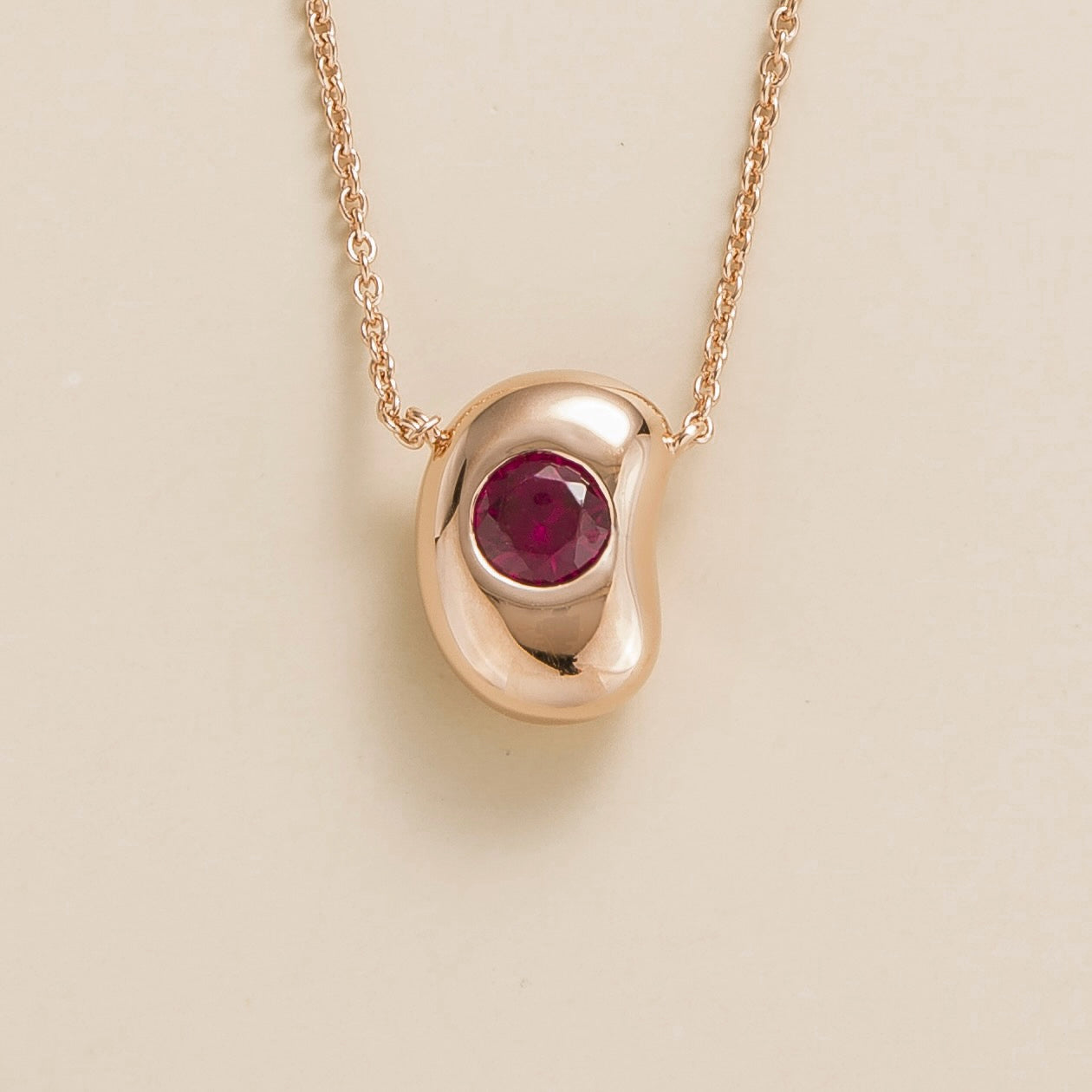 Fava Round Ruby Oval Pendant Necklace in Rose Gold