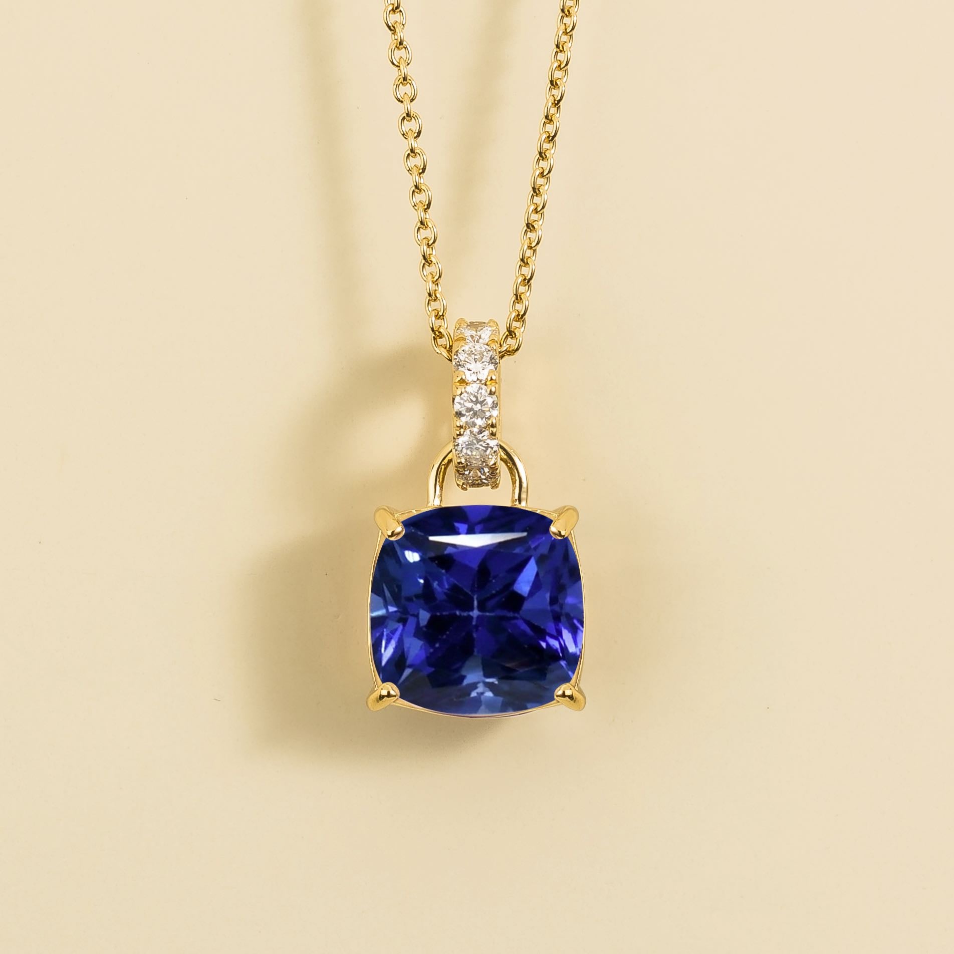Oreol Blue Sapphire Cushion Cut & Diamond Hoop Pendant Necklace in Gold