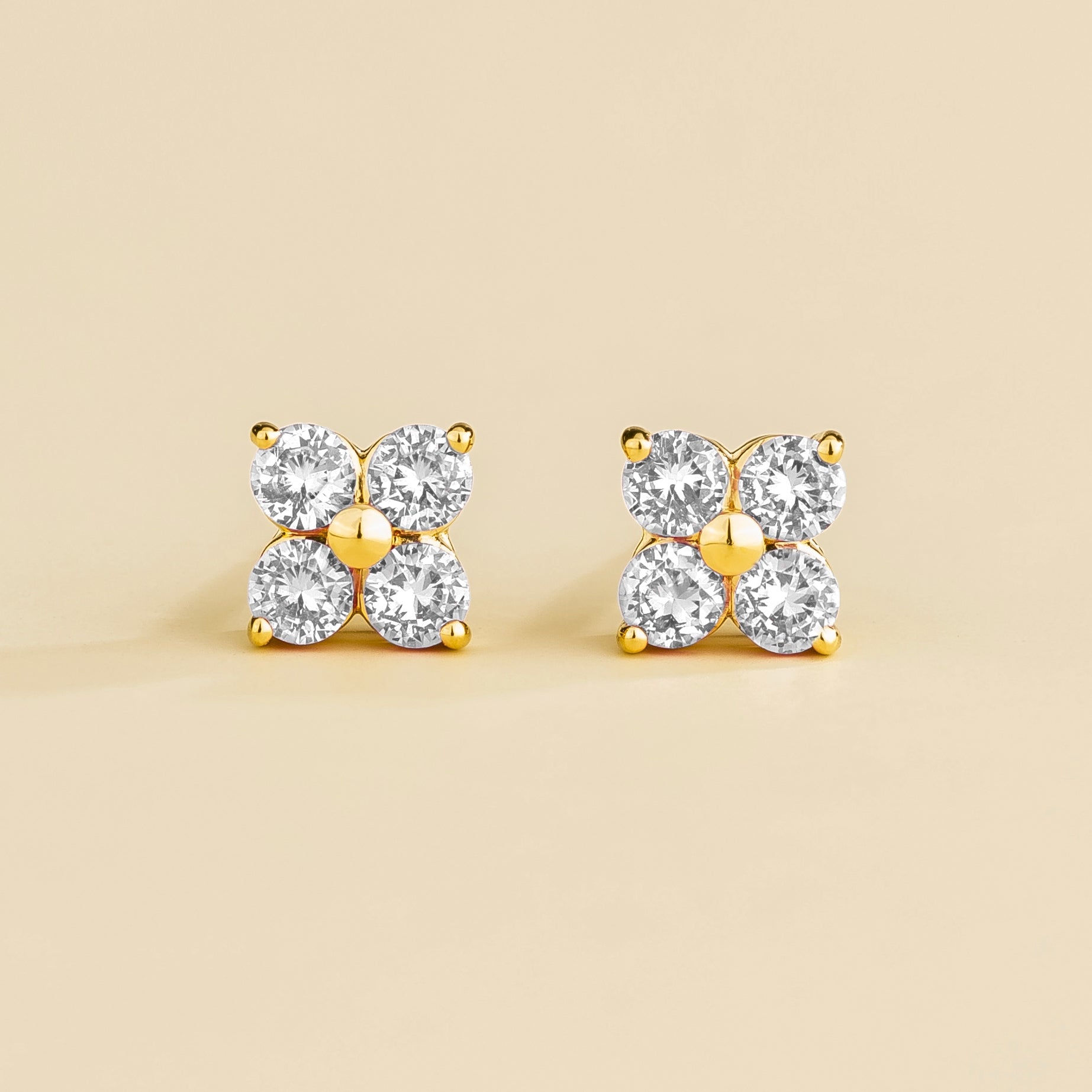 Clover Diamond Earrings In Gold