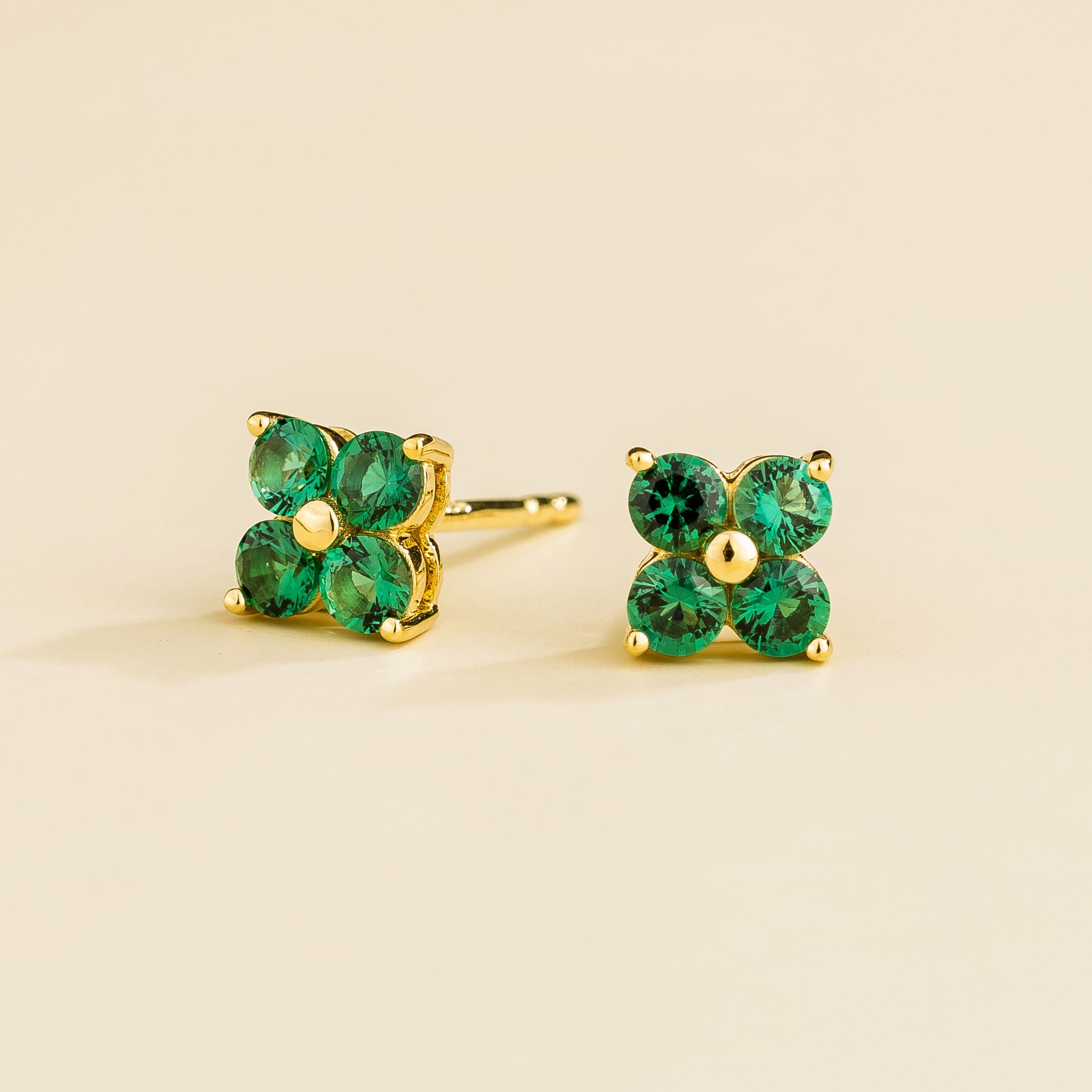 Clover Emerald Earrings In Gold