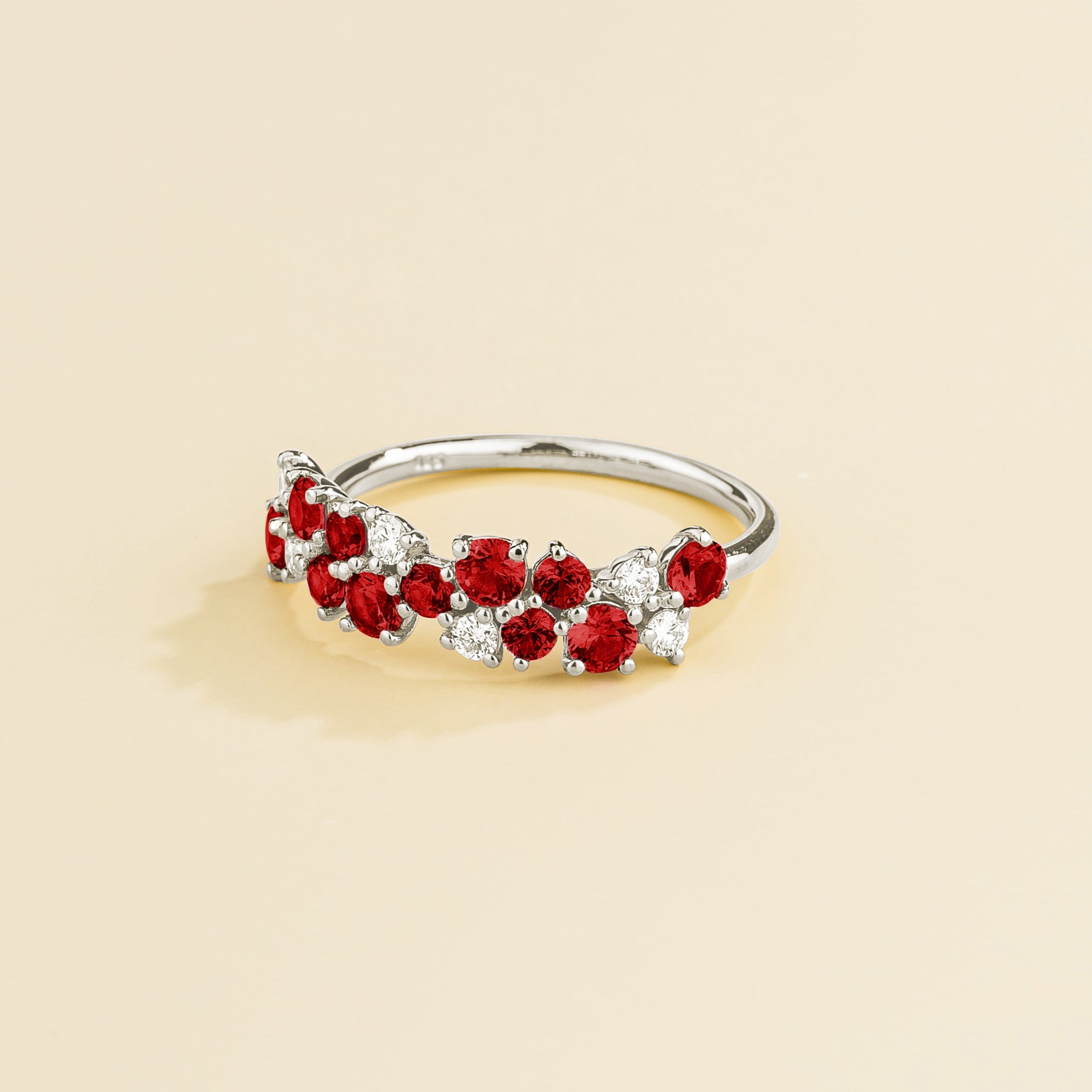Starry White Gold Ring Ruby & Diamond