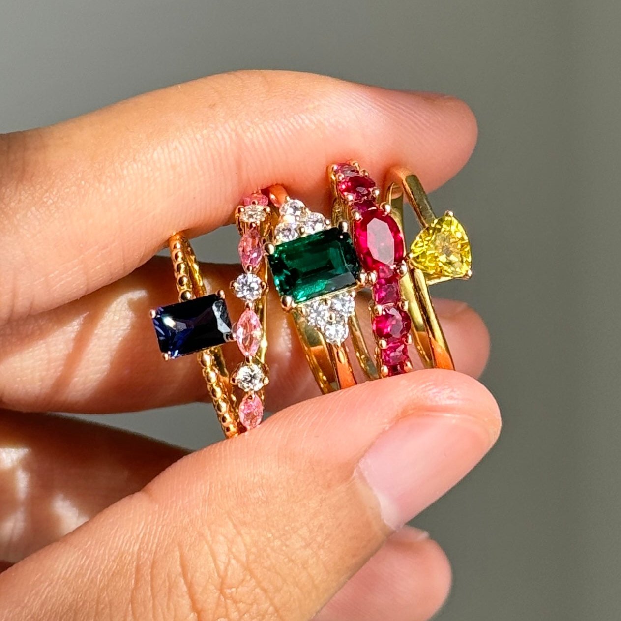 Elegant Gold Band Featuring Ruby Accents – Sustainable Luxury