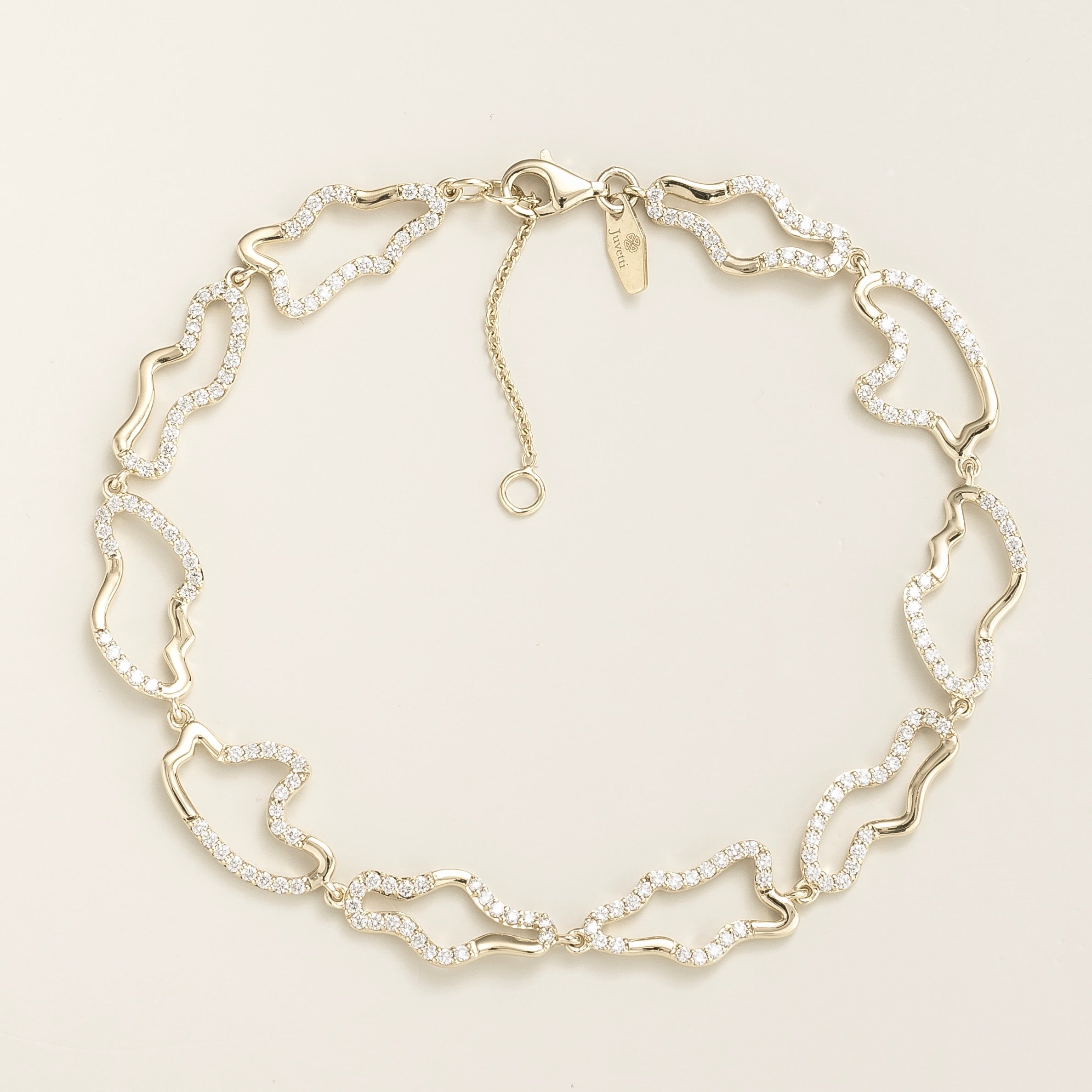 luxury fluir diamond bracelet in white gold