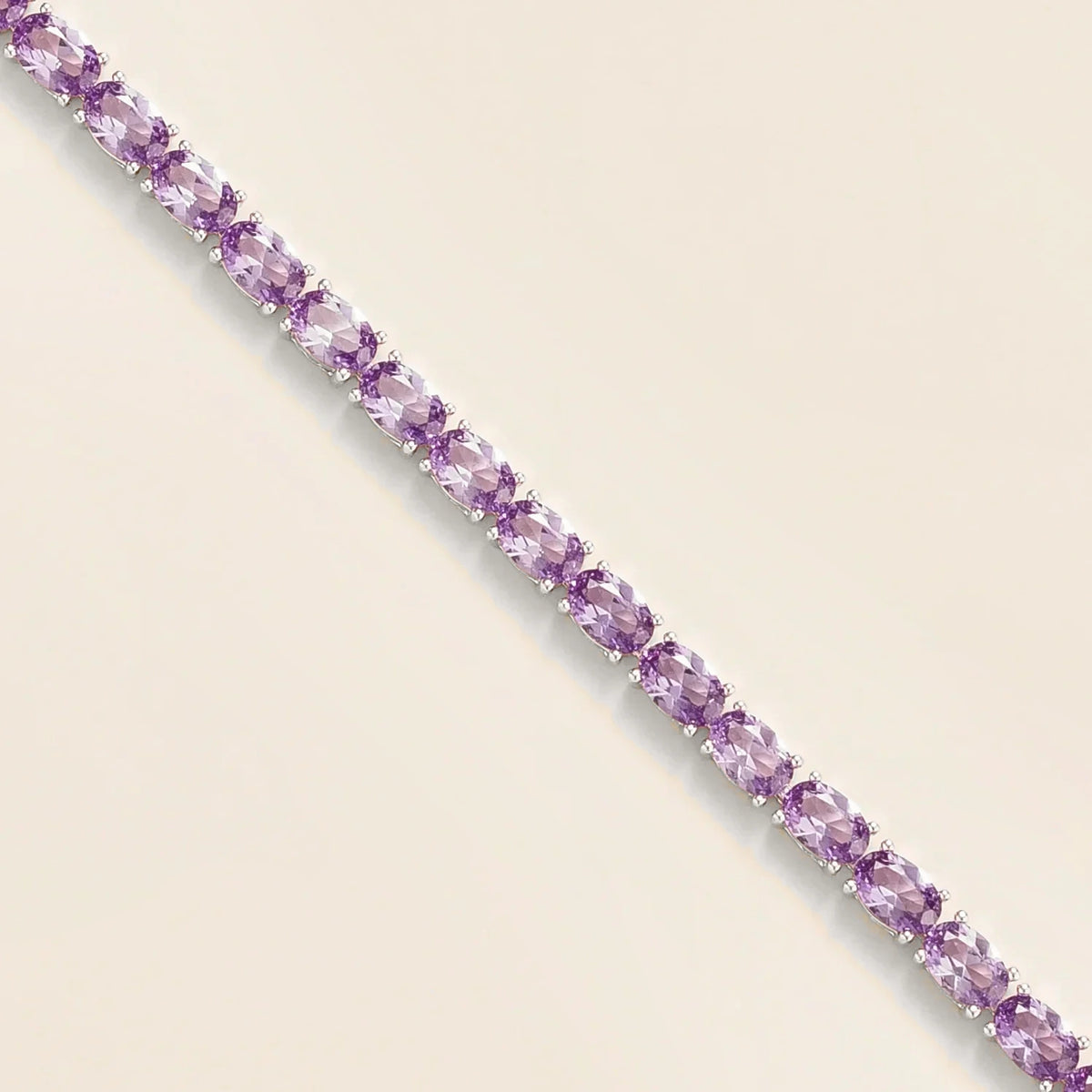 Salto Purple Sapphire Tennis Bracelet in White Gold – front view