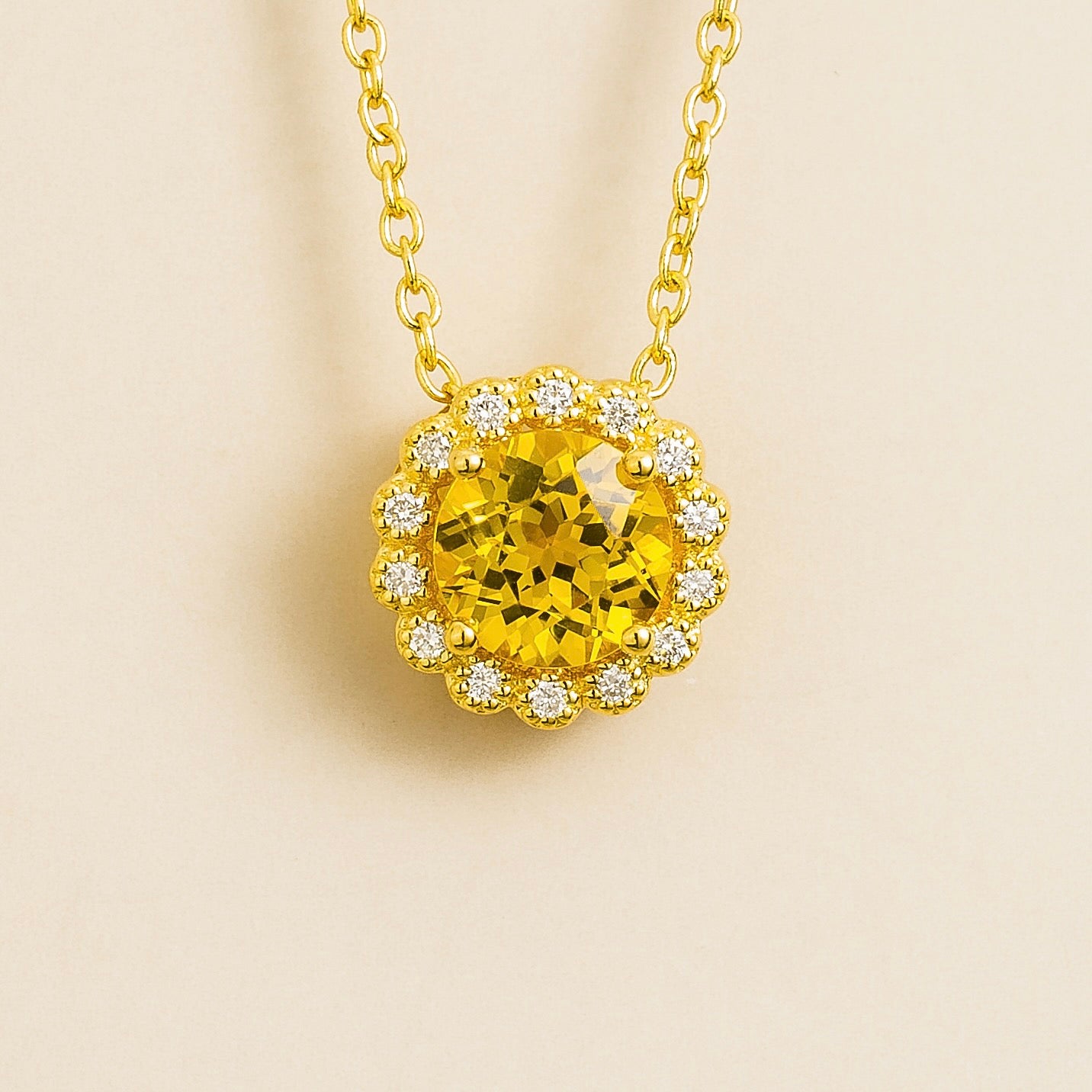 Solen Gold Necklace Set With Yellow Sapphire and Diamond
