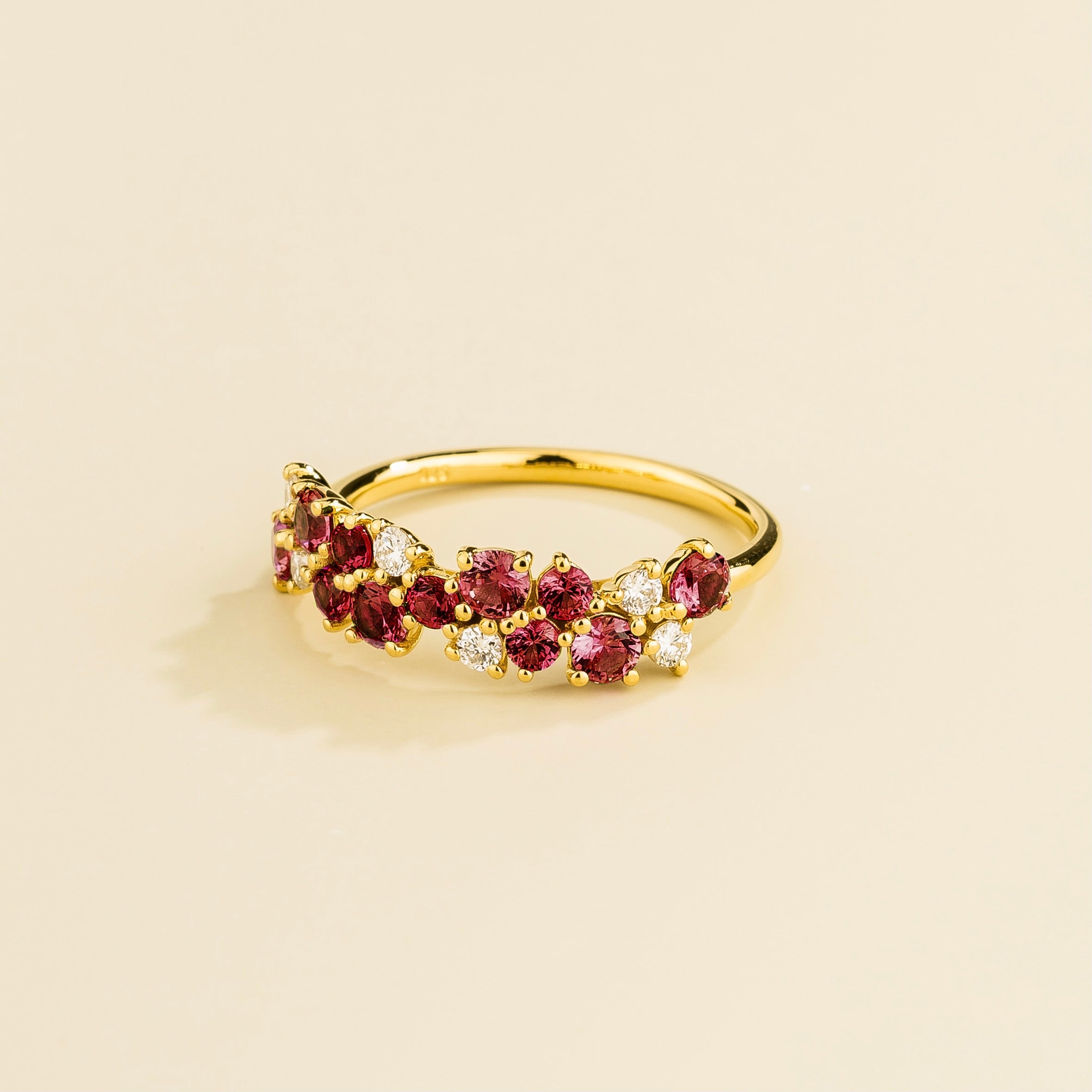 Elegant Gold Ring Featuring Ruby & Diamond Accents – Sustainable Luxury