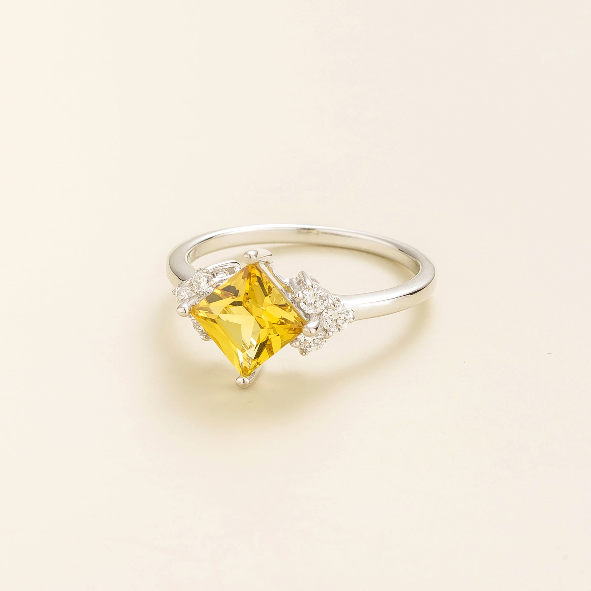 Amore White Gold Ring with Princess Cut Yellow Sapphire & Diamond – Juvetti London