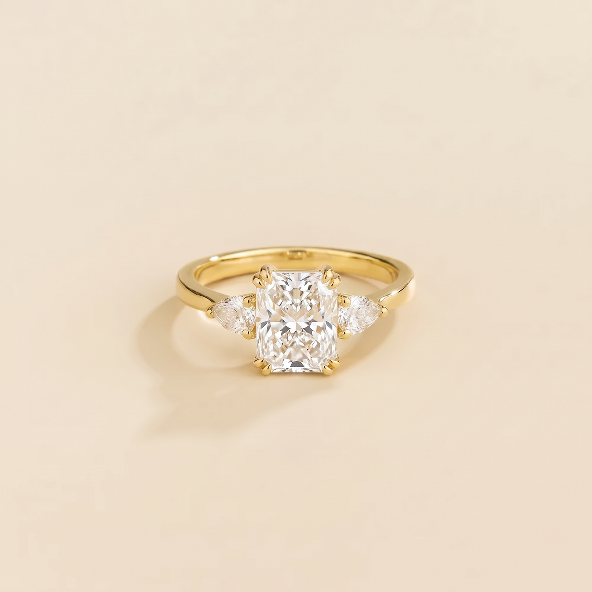 Bale Radiant-Cut Lab-Grown Diamond Engagement Ring in Gold – front view