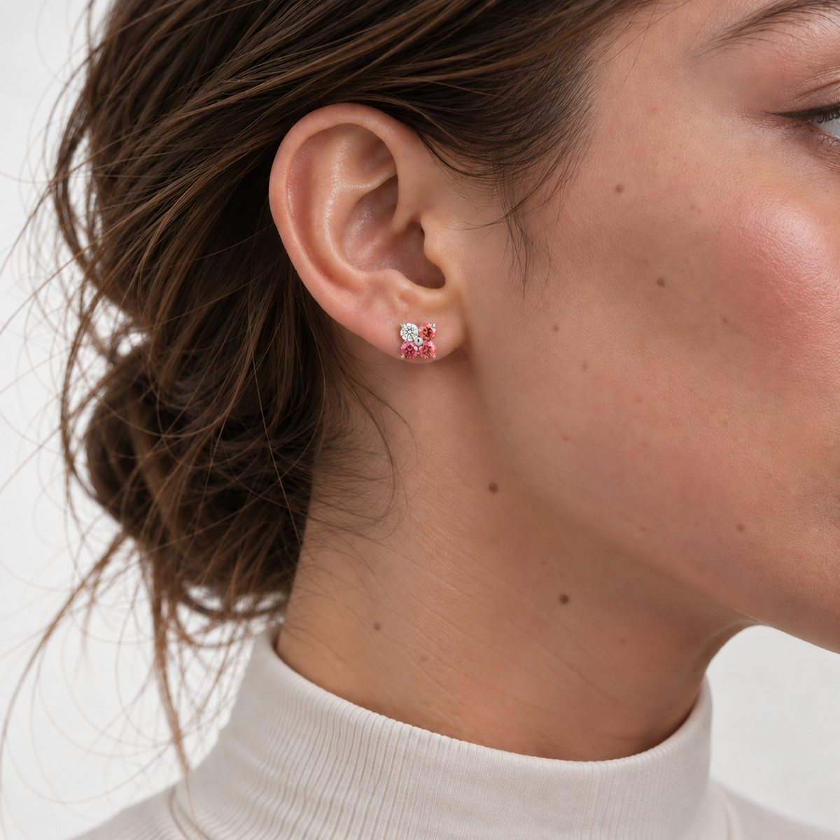 Clover padparadscha sapphire & diamond earrings in white gold