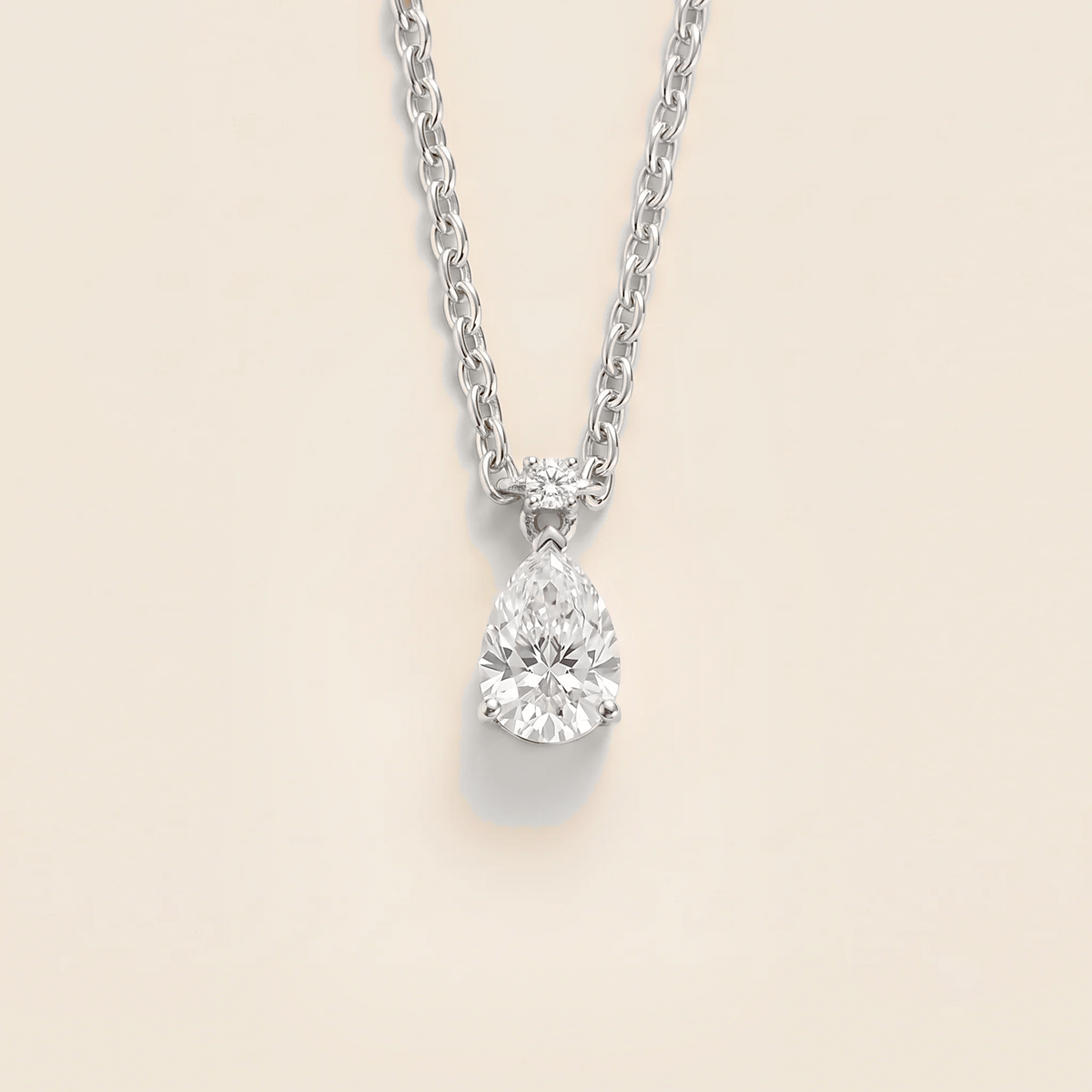 Lab-grown diamond pear drop pendant necklace in white gold, small – front view | Pisa by Juvetti