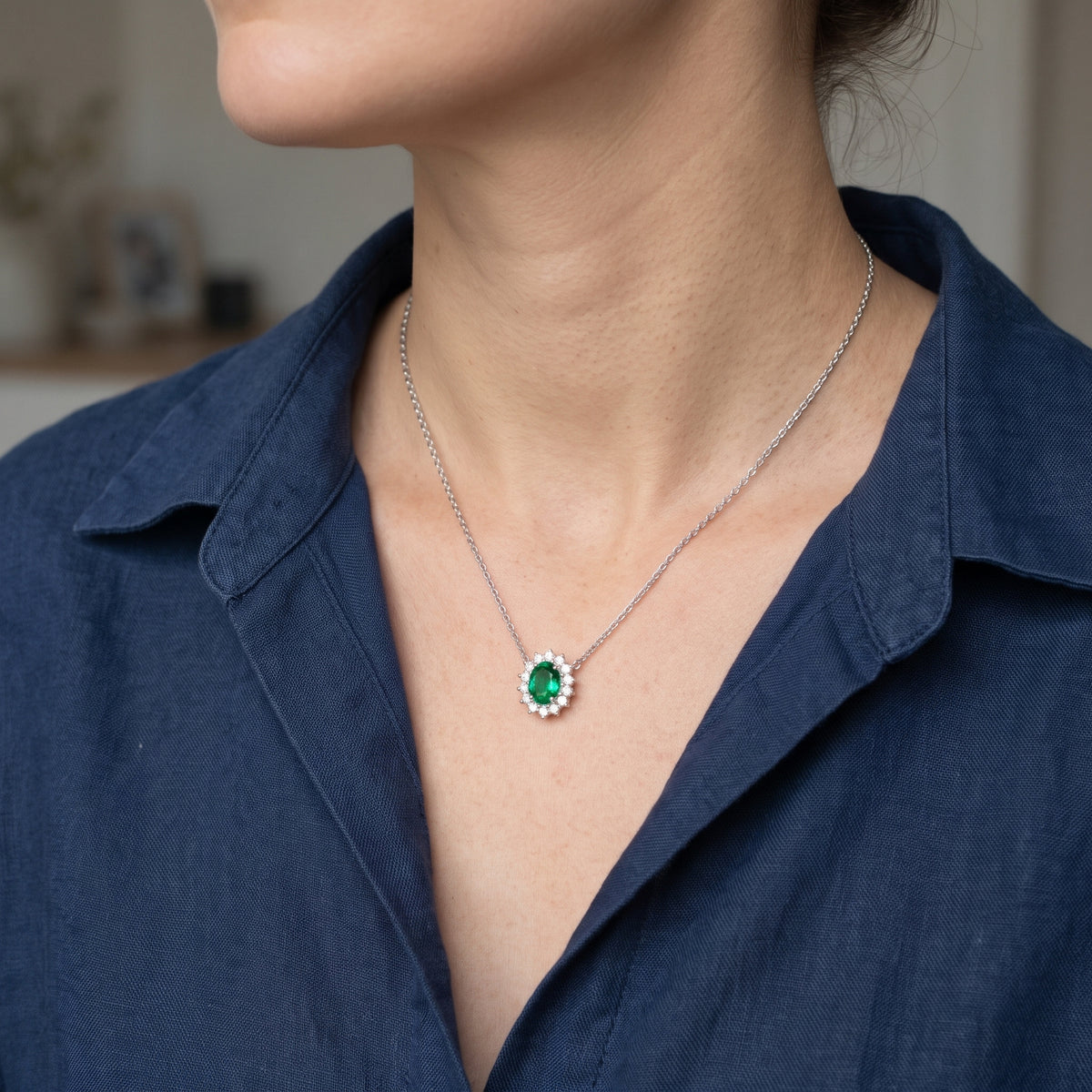 Divo Oval Emerald & Diamond Halo White Gold Necklace