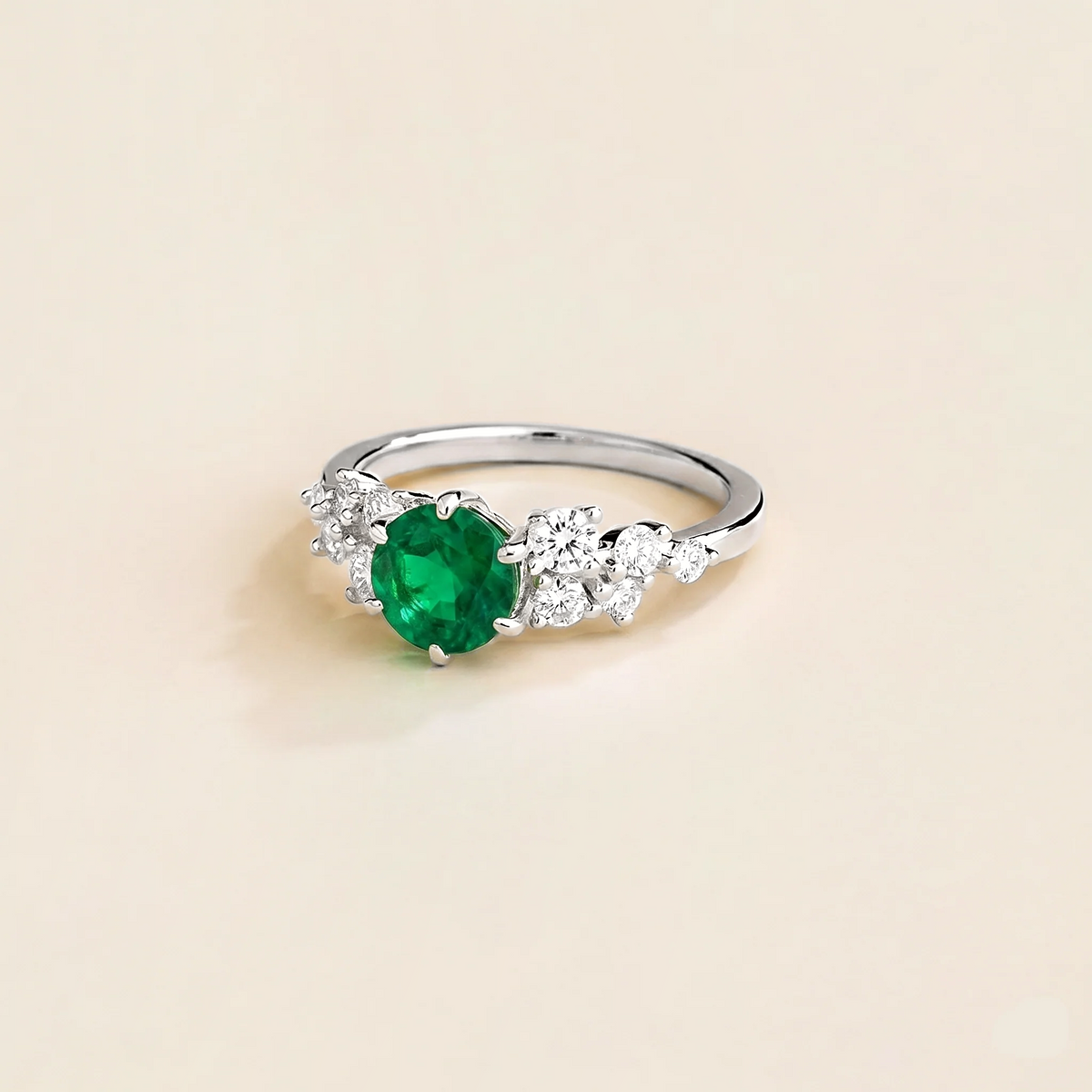 Floret round lab-grown emerald and diamond cluster ring in white gold – side | Juvetti London