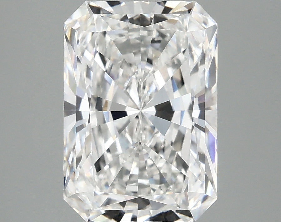 3.08ct Radiant lab-grown diamond, E VVS2