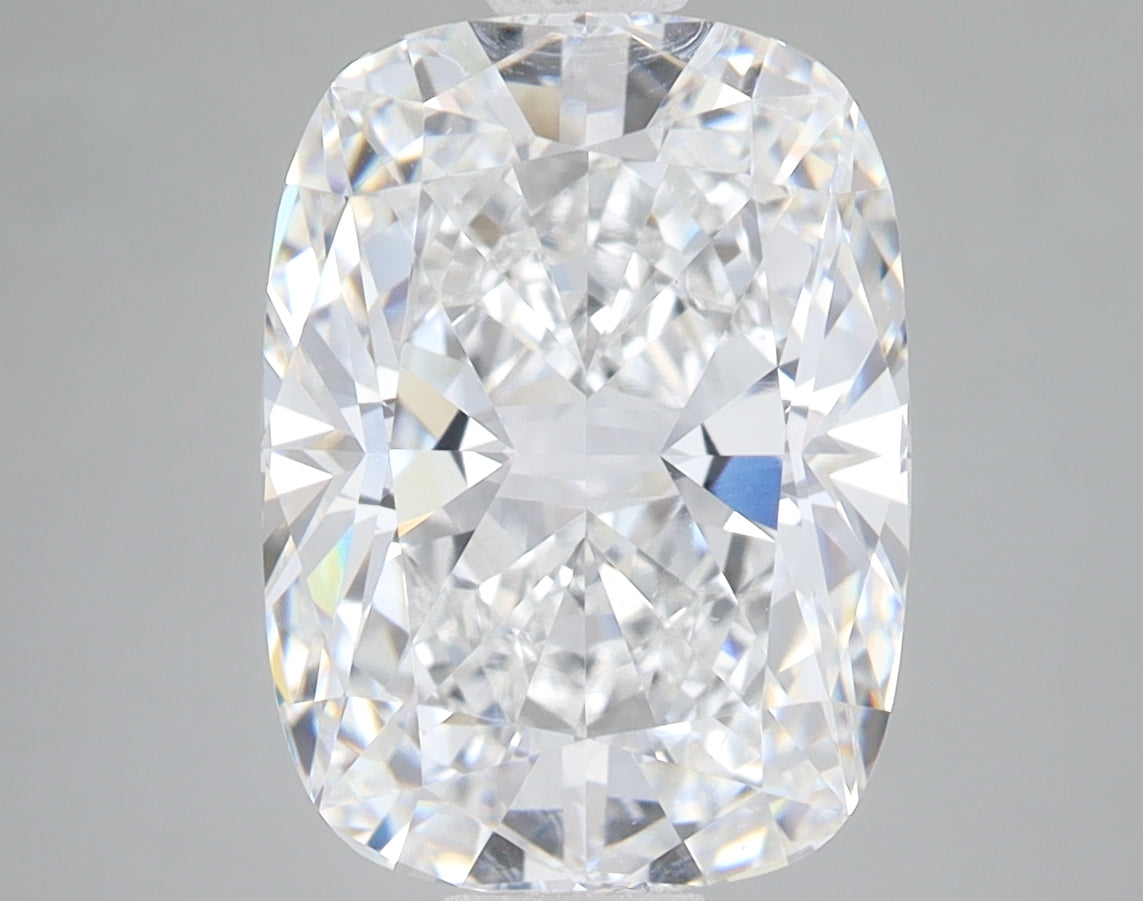 5.05ct Elongated Cushion lab-grown diamond, E VVS2