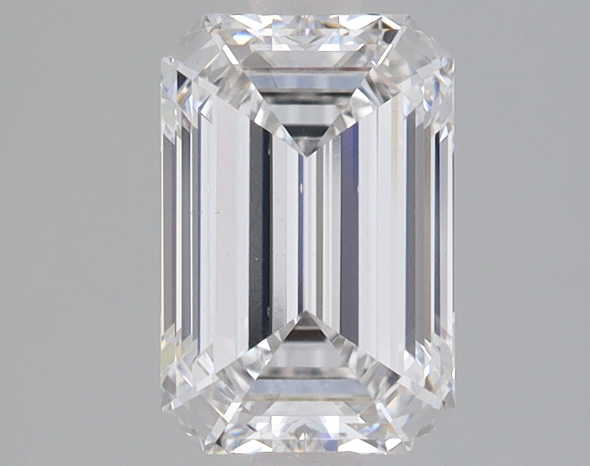 1.7ct Emerald lab-grown diamond, E VS2