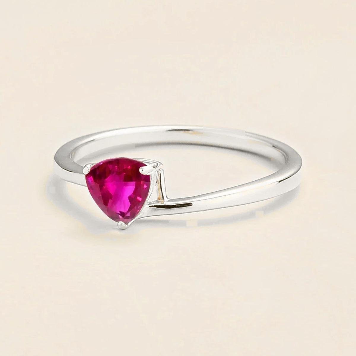 Trillion Vivid Pink Sapphire Solitaire Ring in White Gold – angle view