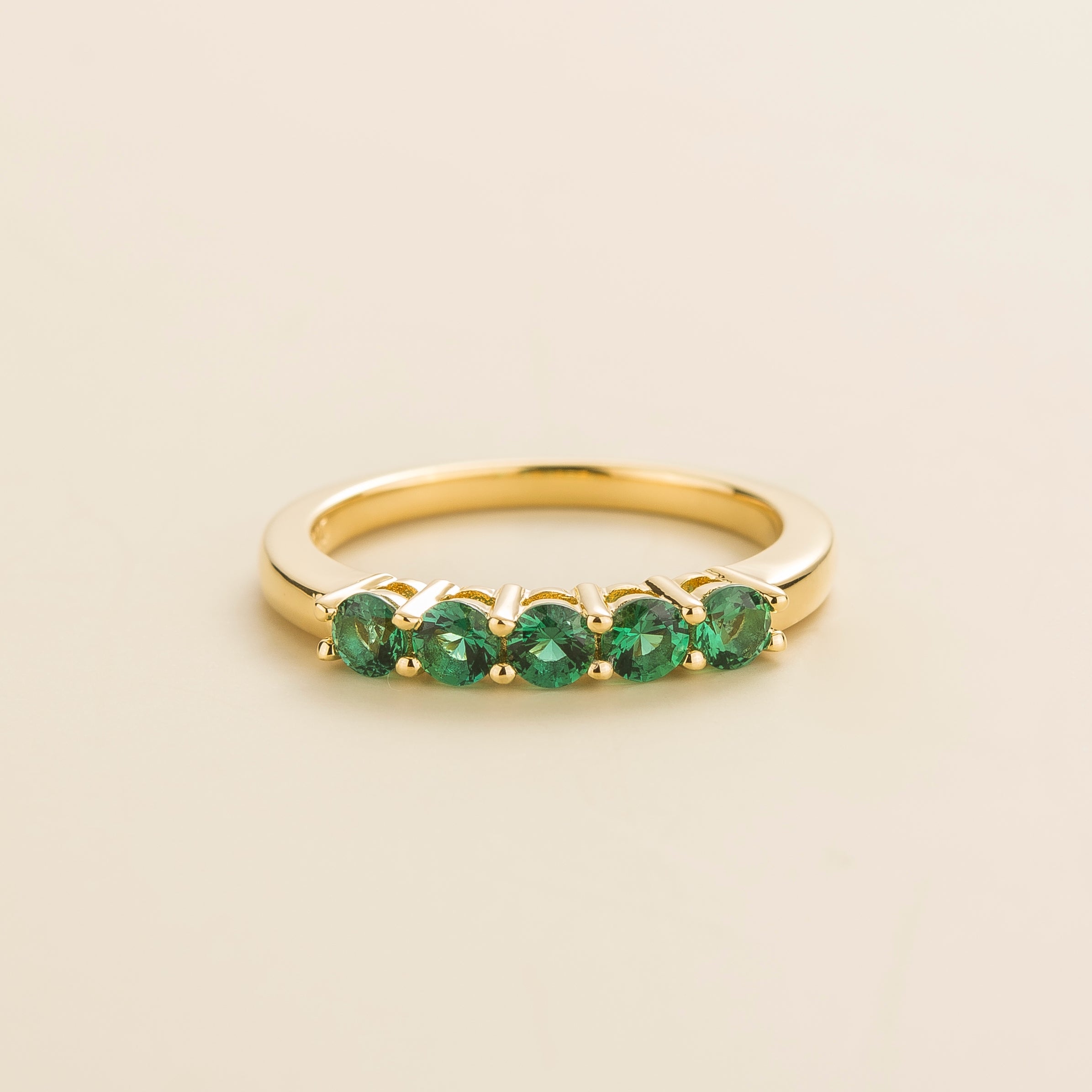 Paro Gold Ring Set With Emerald by Juvetti