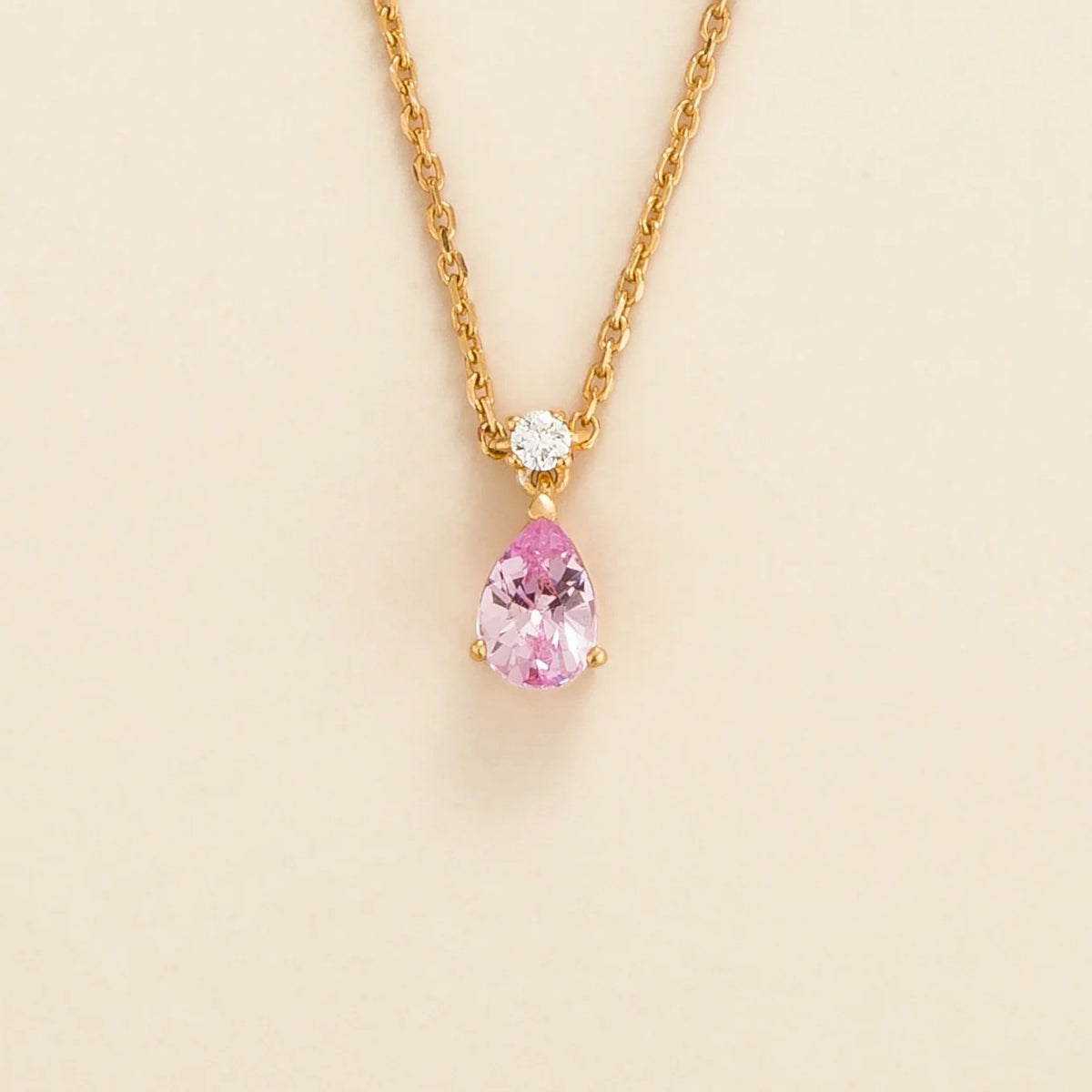 Lab-grown pastel pink sapphire and diamond pear drop pendant necklace in gold, small – front view | Pisa by Juvetti