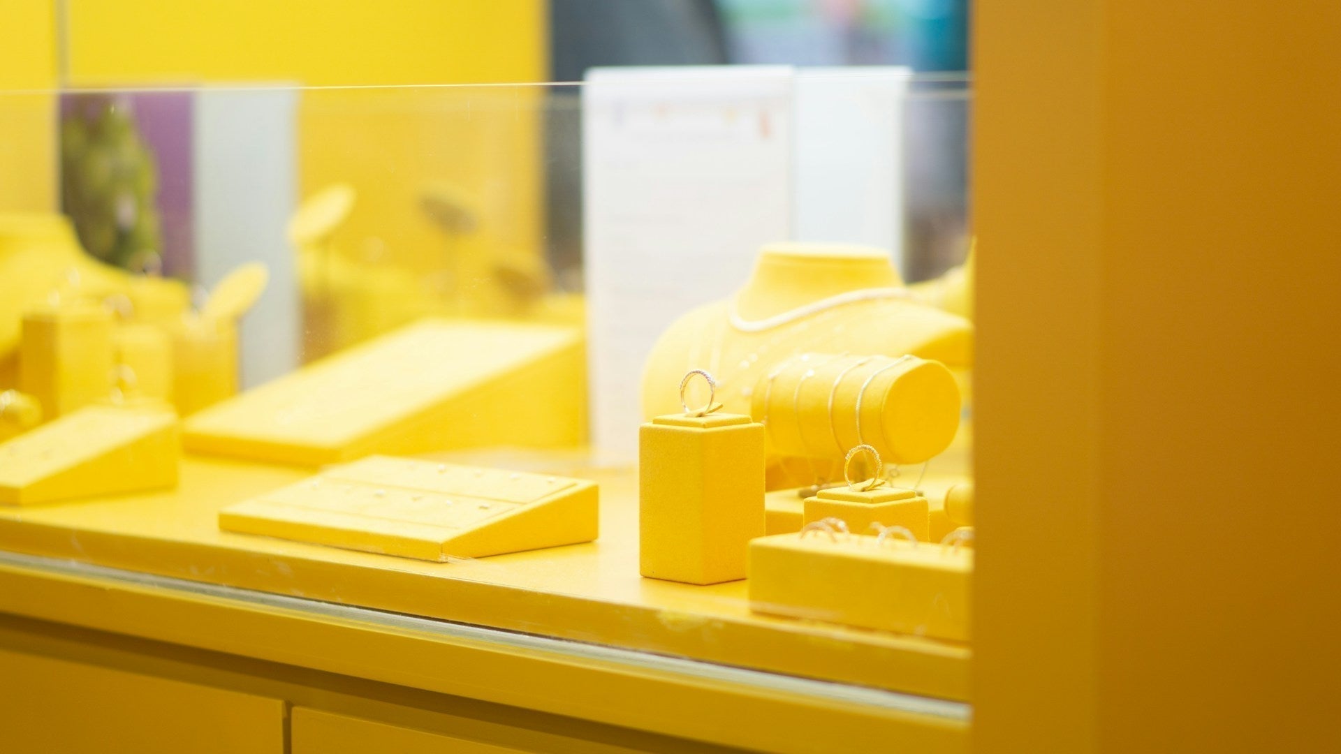 Everything You Need To Know About Yellow Sapphire Jewellery