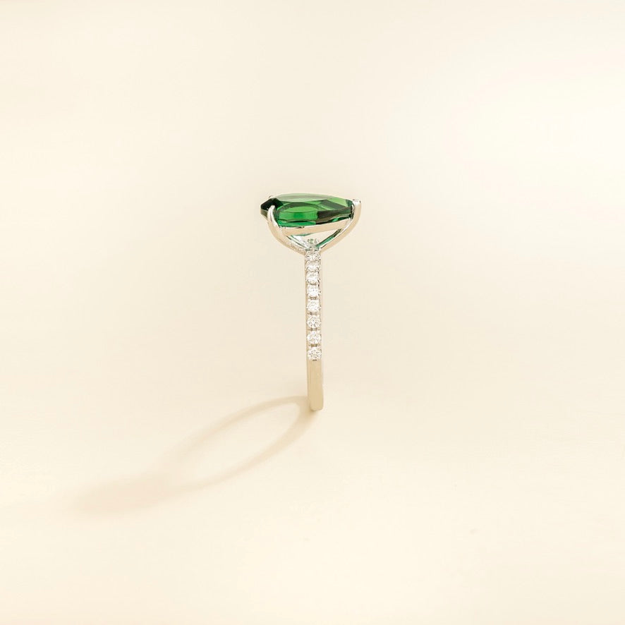 Ostry Emerald Pear-Cut and Diamond Pave Shoulder Ring