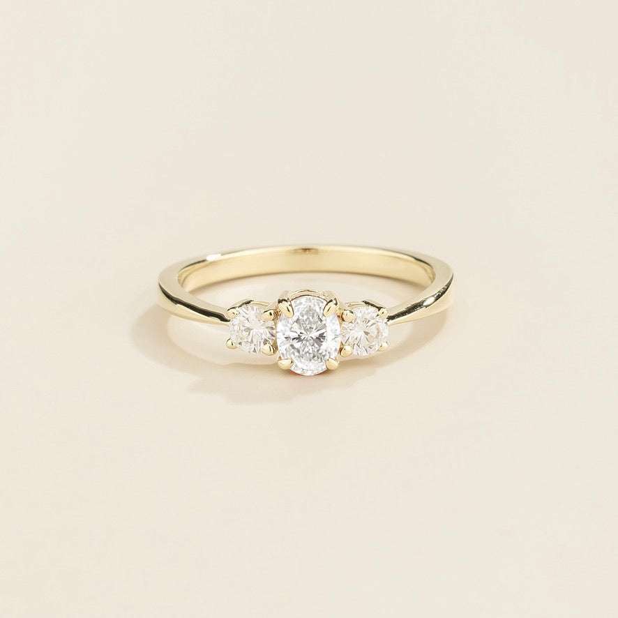Oval lab-grown diamond three-stone Boble ring in white gold | Juvetti London