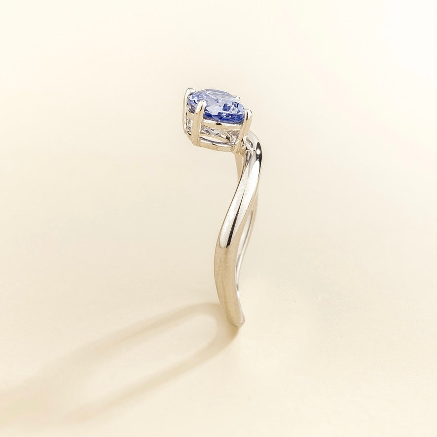 Luno Pastel Blue Sapphire Oval Solitaire Curved Band Ring in White Gold