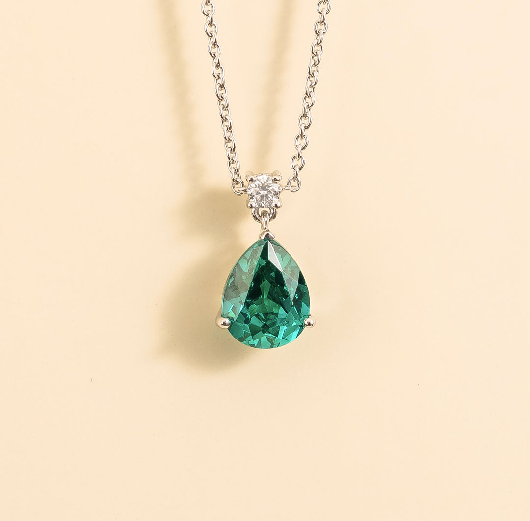 Ori medium pendant necklace in Paraiba sapphire & Diamond set in White gold