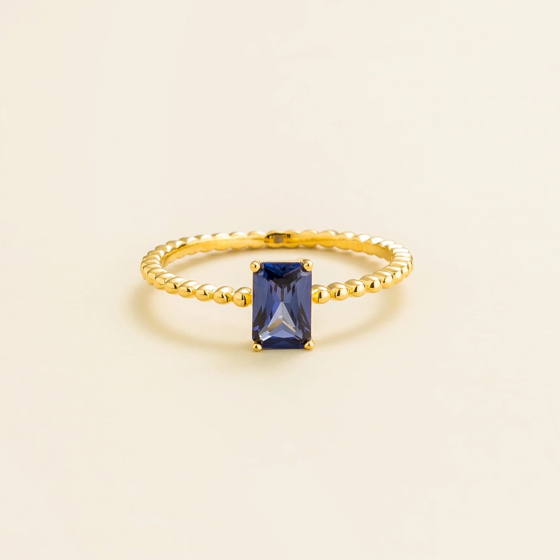 Buchon Blue sapphire gold ring set By Juvetti London